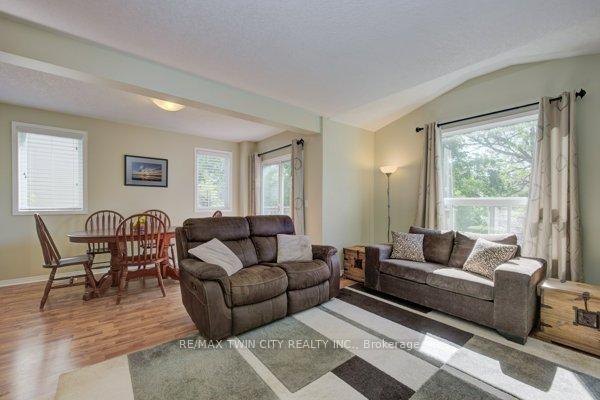 Photo 7 of 148 Cavelletti Drive, Waterloo — HOMEH