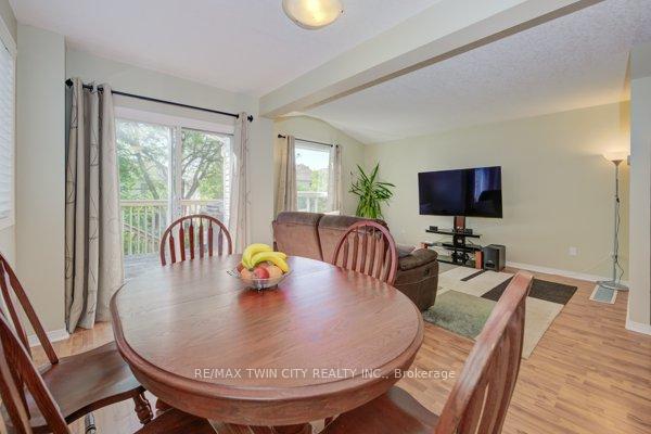 Photo 10 of 148 Cavelletti Drive, Waterloo — HOMEH