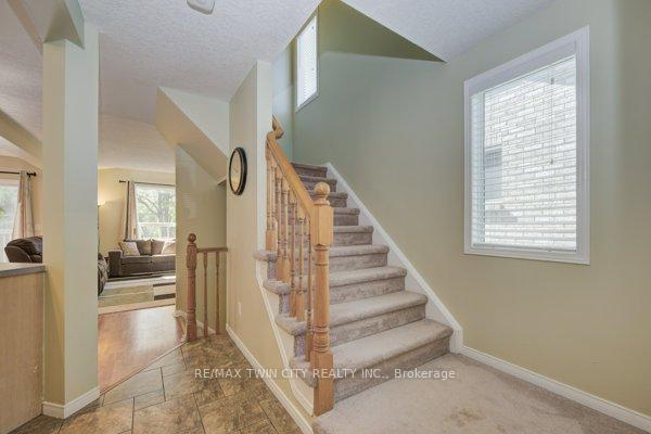 Photo 15 of 148 Cavelletti Drive, Waterloo — HOMEH
