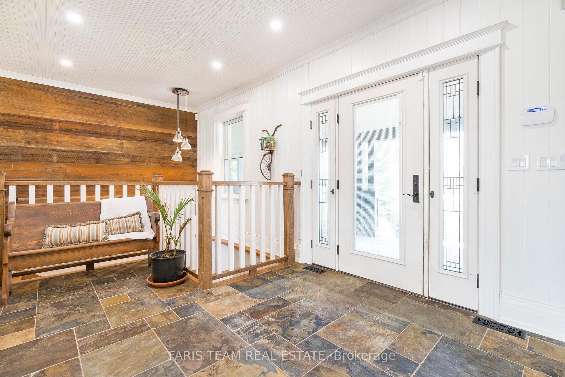 Photo 7 of 1273 Nottawasaga Conc 6, Clearview, Stayner — HOMEH