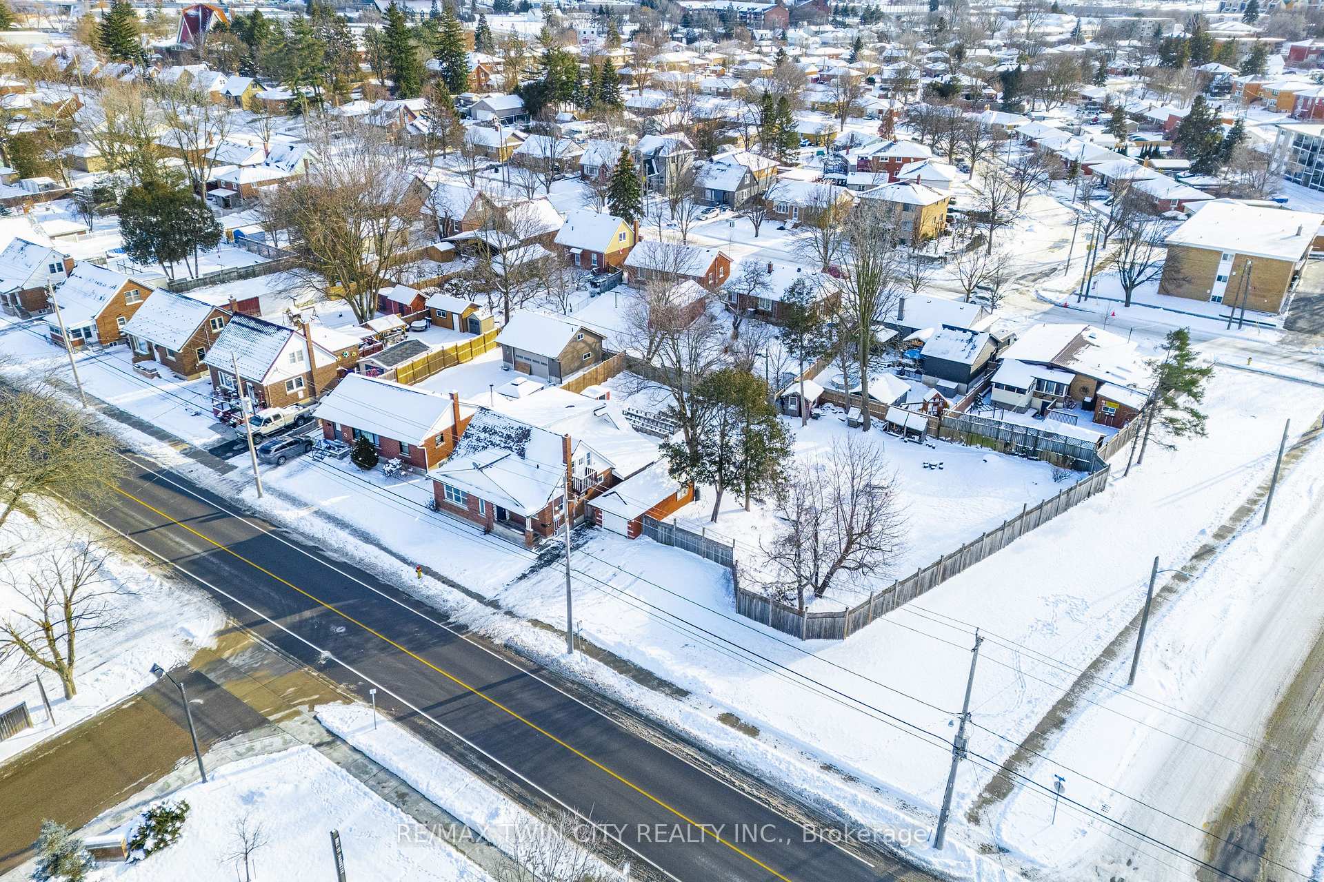 Photo 2 of 349 Mill Street, Kitchener — HOMEH