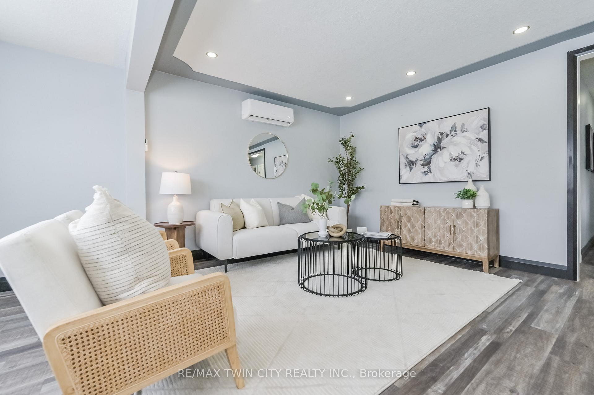Photo 7 of 349 Mill Street, Kitchener — HOMEH