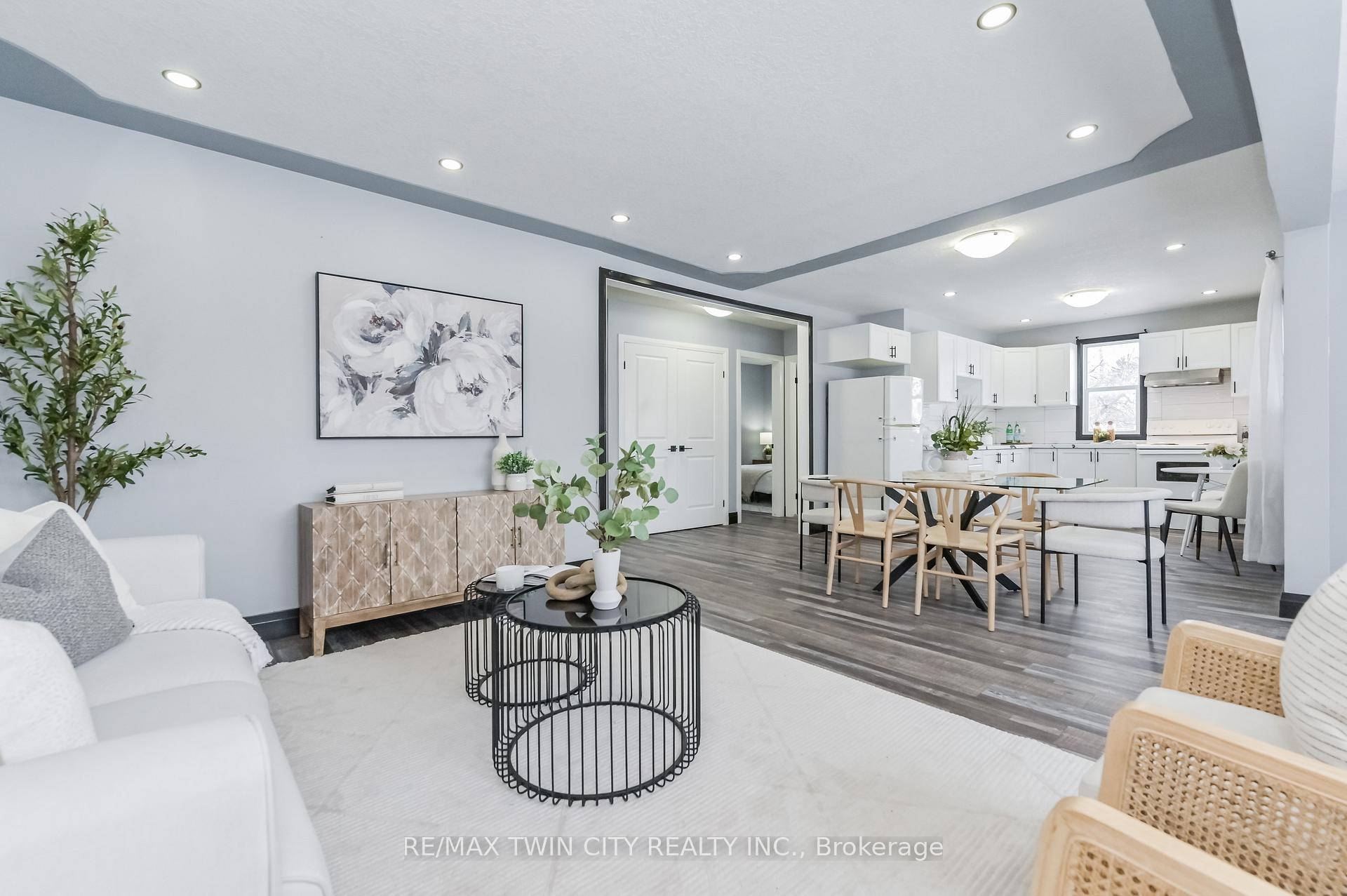 Photo 10 of 349 Mill Street, Kitchener — HOMEH