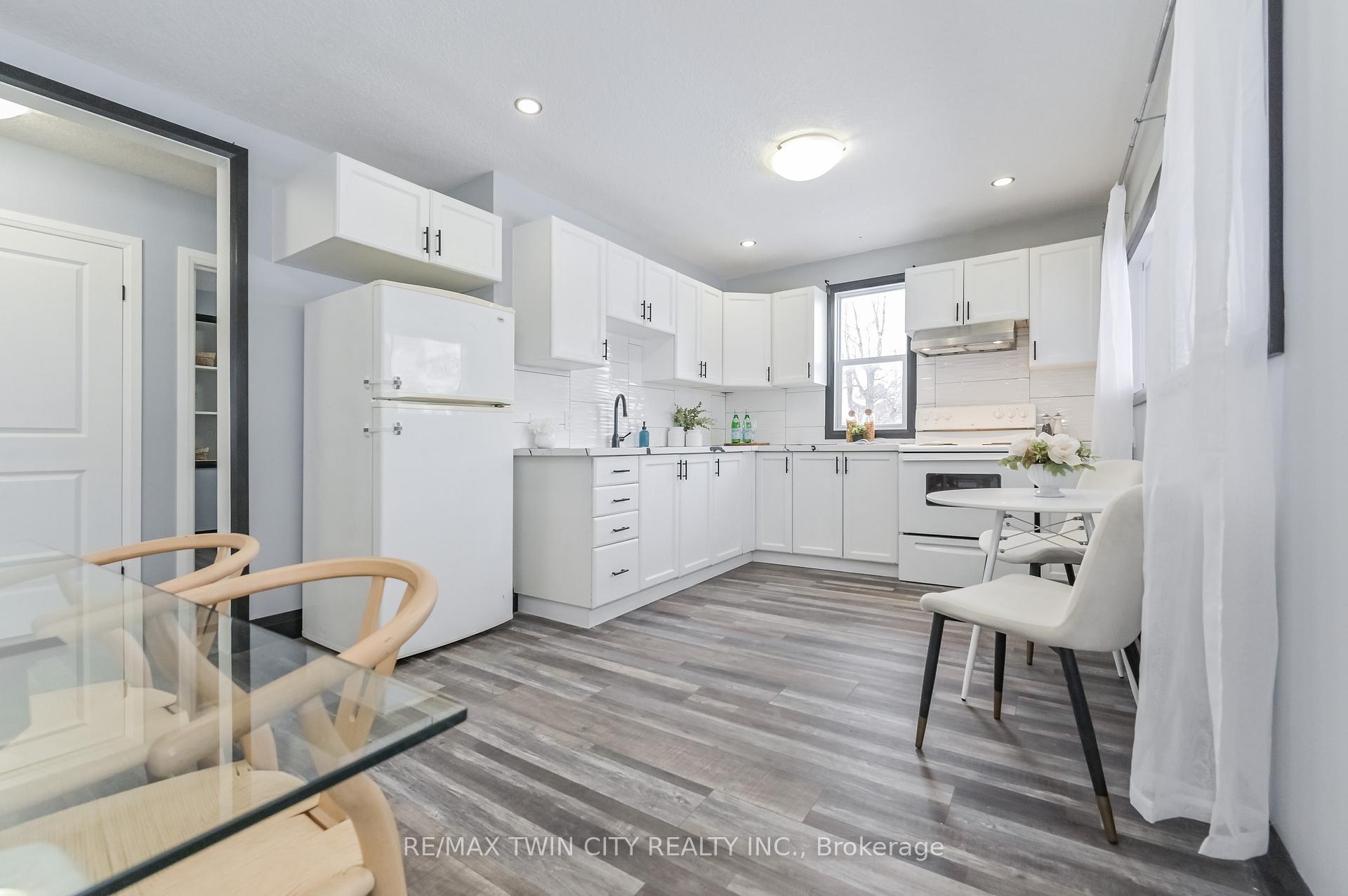 Photo 8 of 349 Mill Street, Kitchener — HOMEH