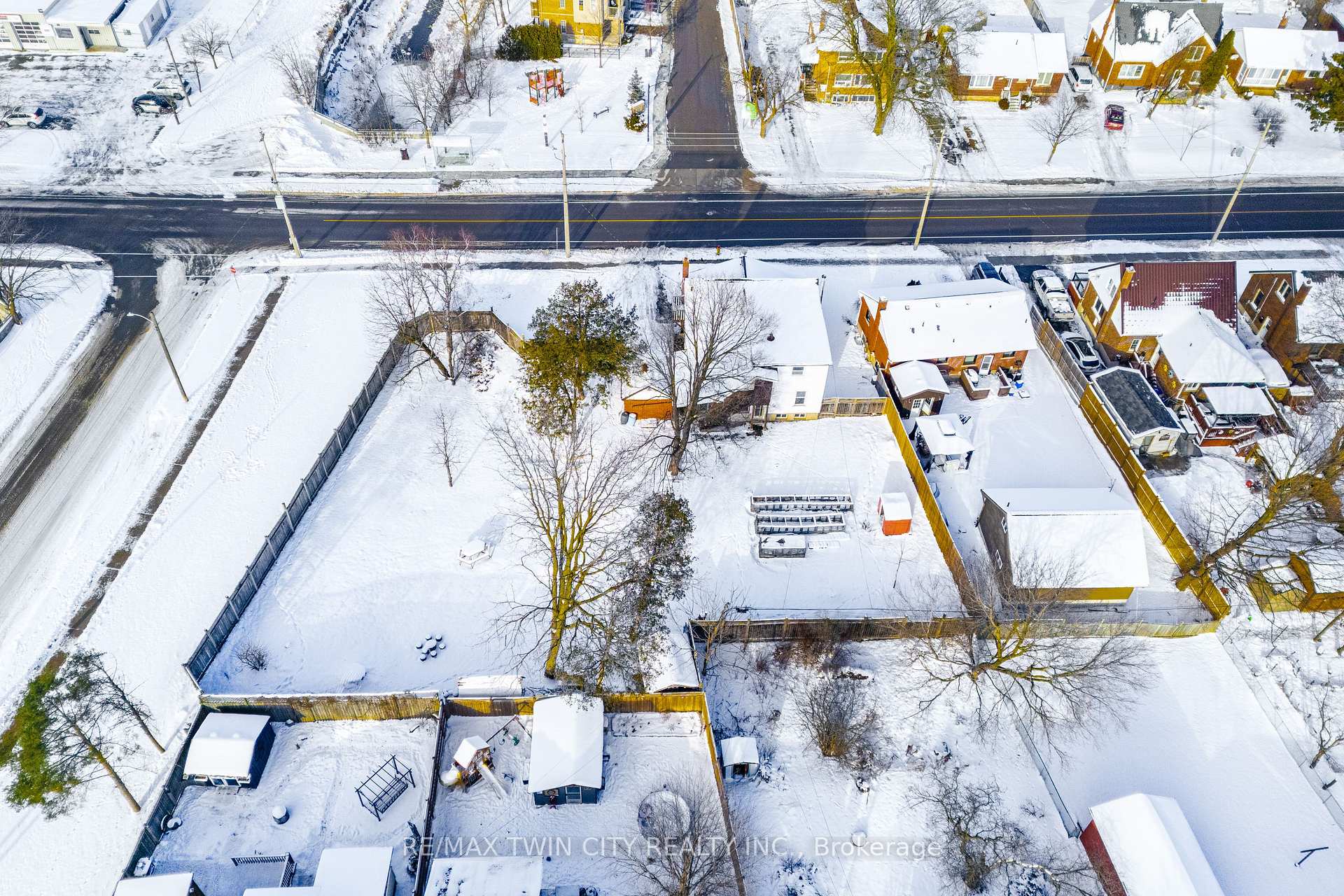 Photo 38 of 349 Mill Street, Kitchener — HOMEH