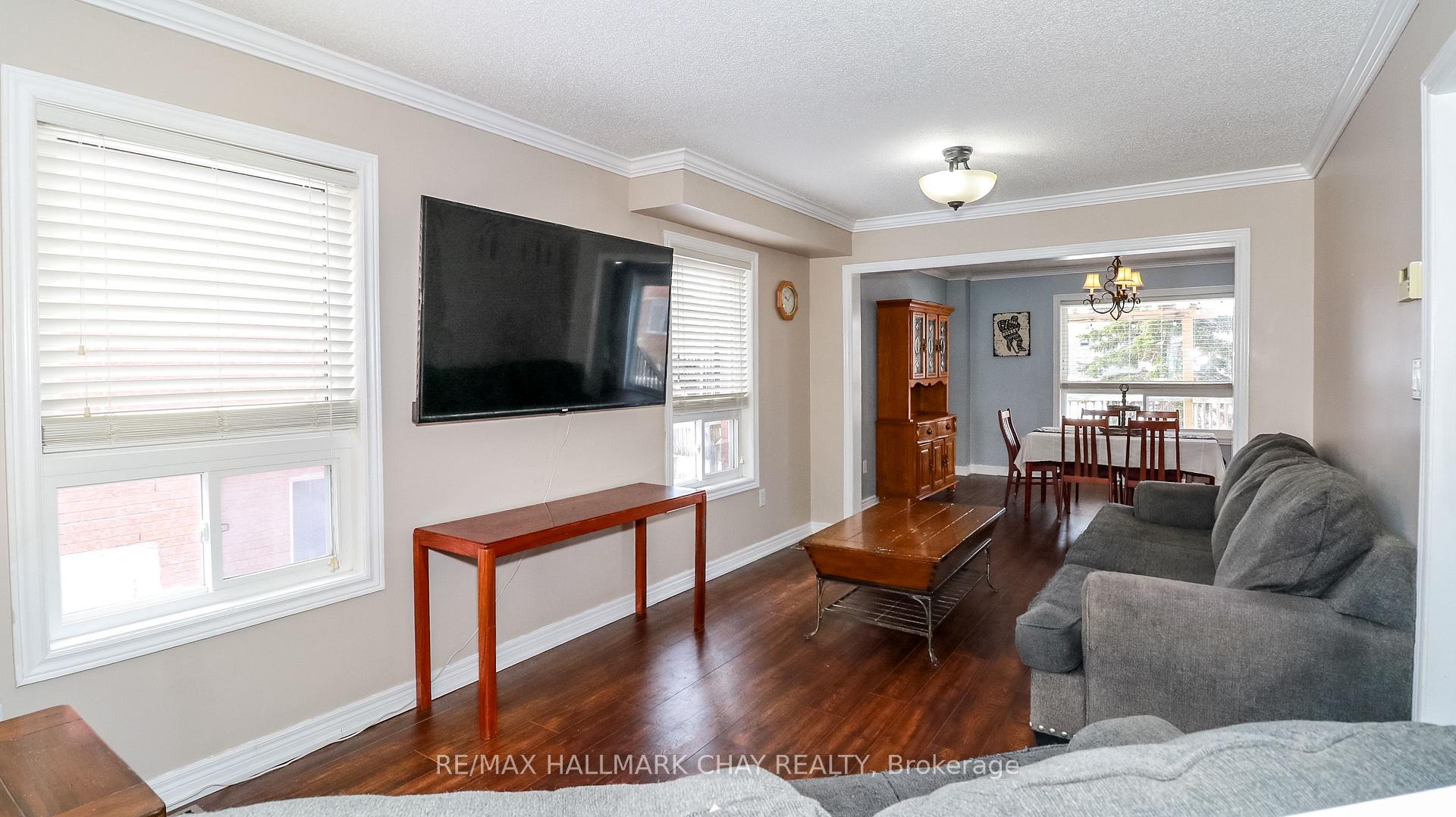 Photo 5 of 149 Cunningham Drive, Barrie, Ardagh — HOMEH