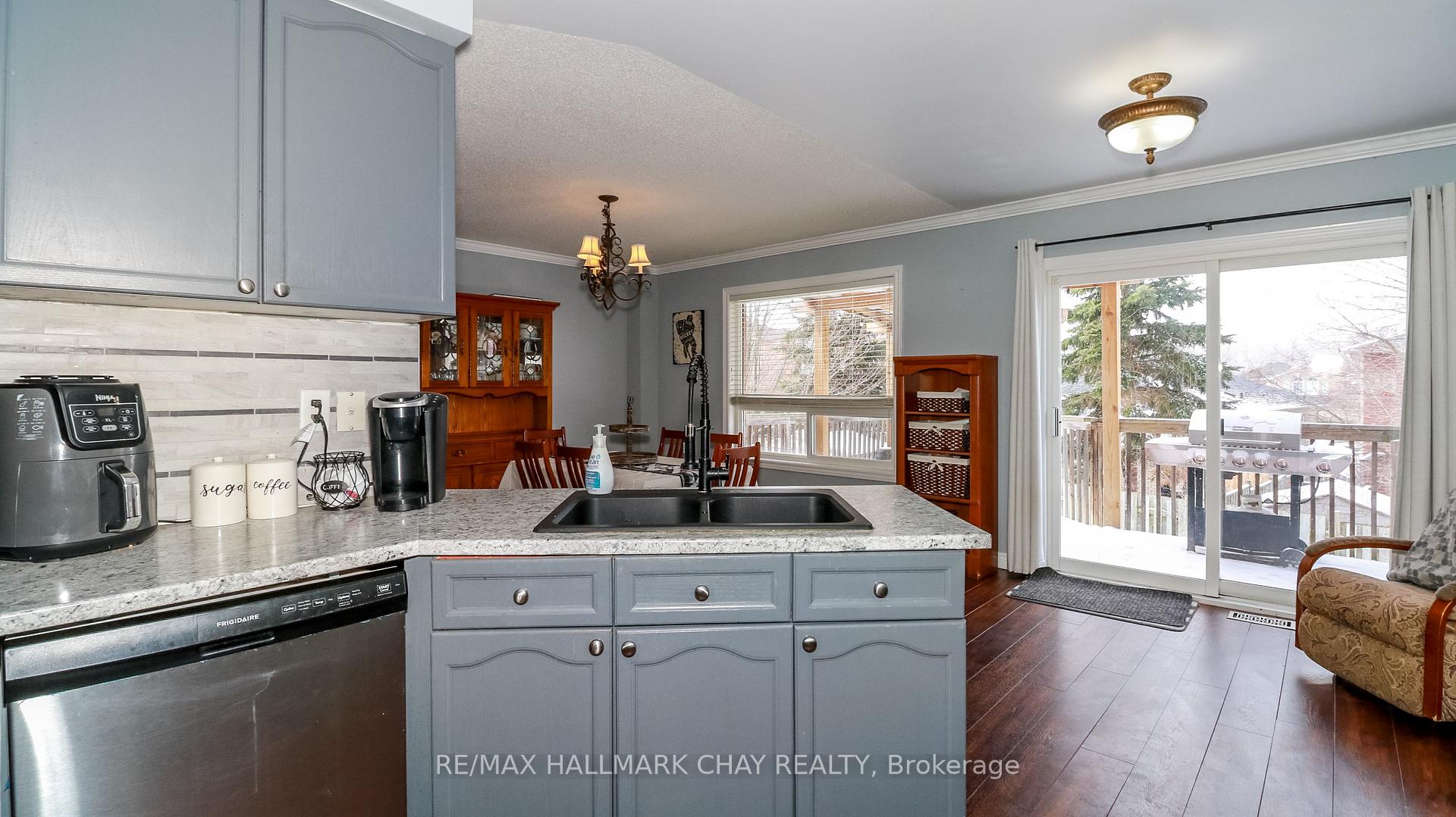 Photo 13 of 149 Cunningham Drive, Barrie, Ardagh — HOMEH
