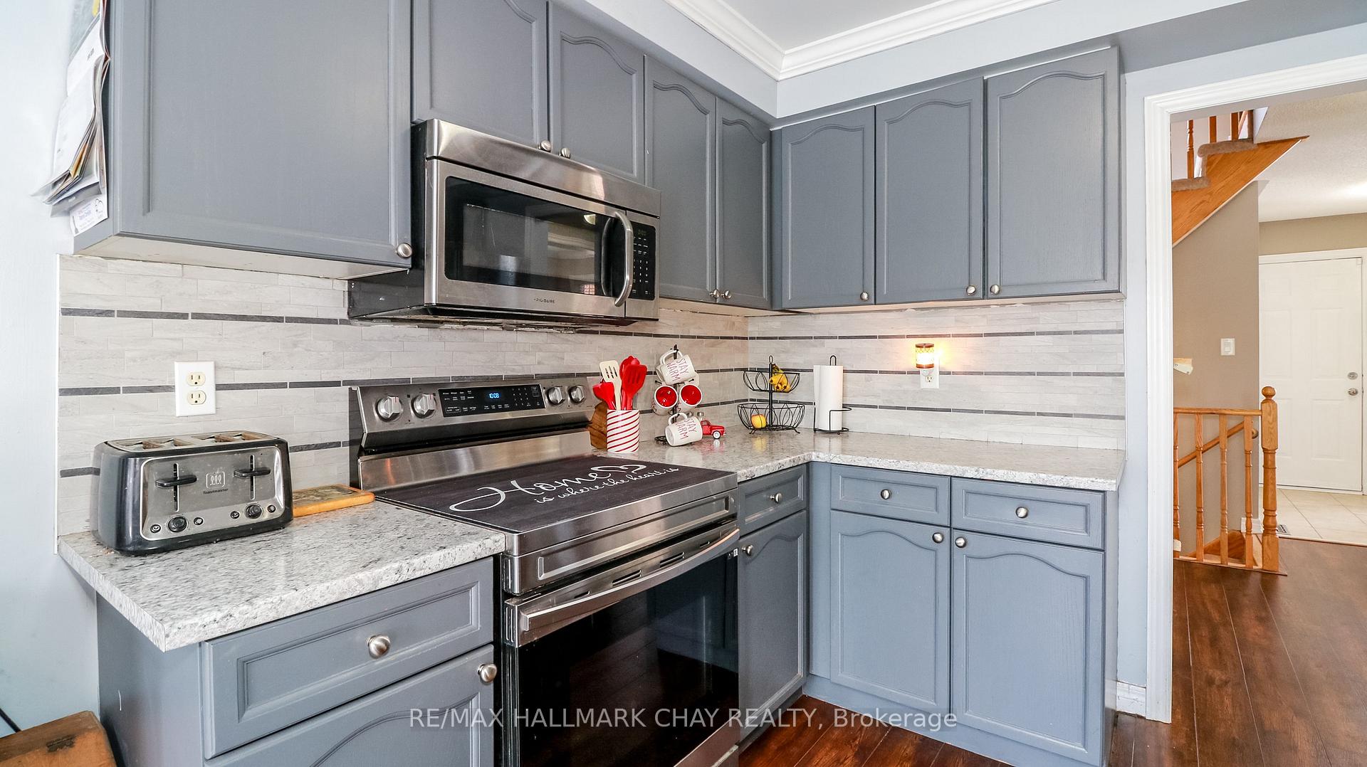 Photo 18 of 149 Cunningham Drive, Barrie, Ardagh — HOMEH