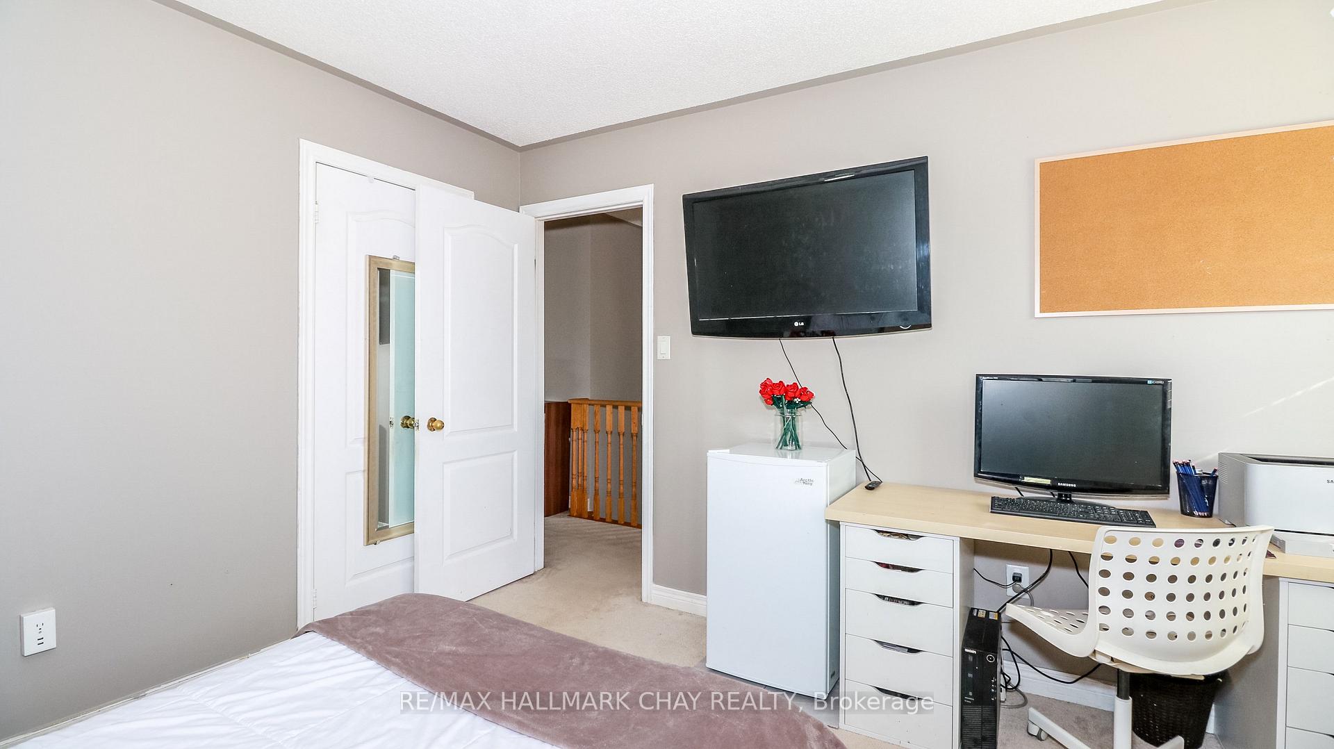 Photo 17 of 149 Cunningham Drive, Barrie, Ardagh — HOMEH