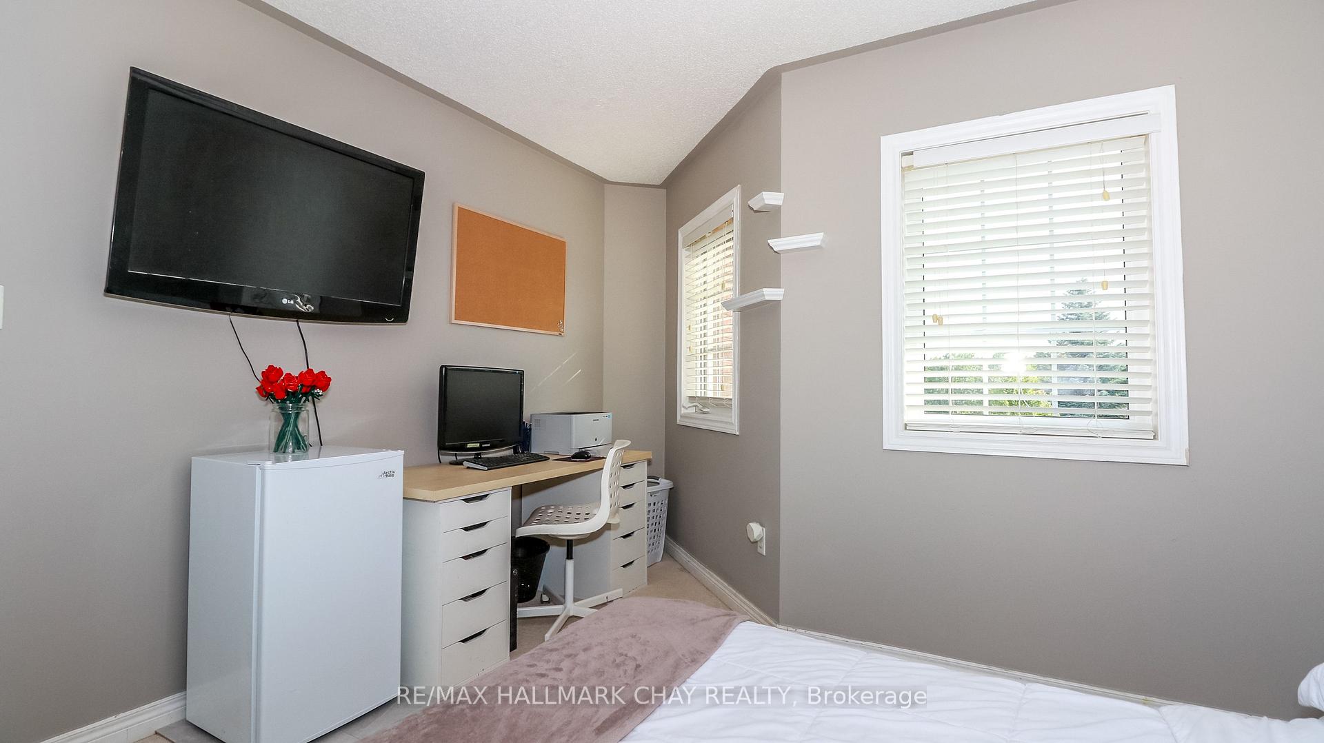 Photo 24 of 149 Cunningham Drive, Barrie, Ardagh — HOMEH