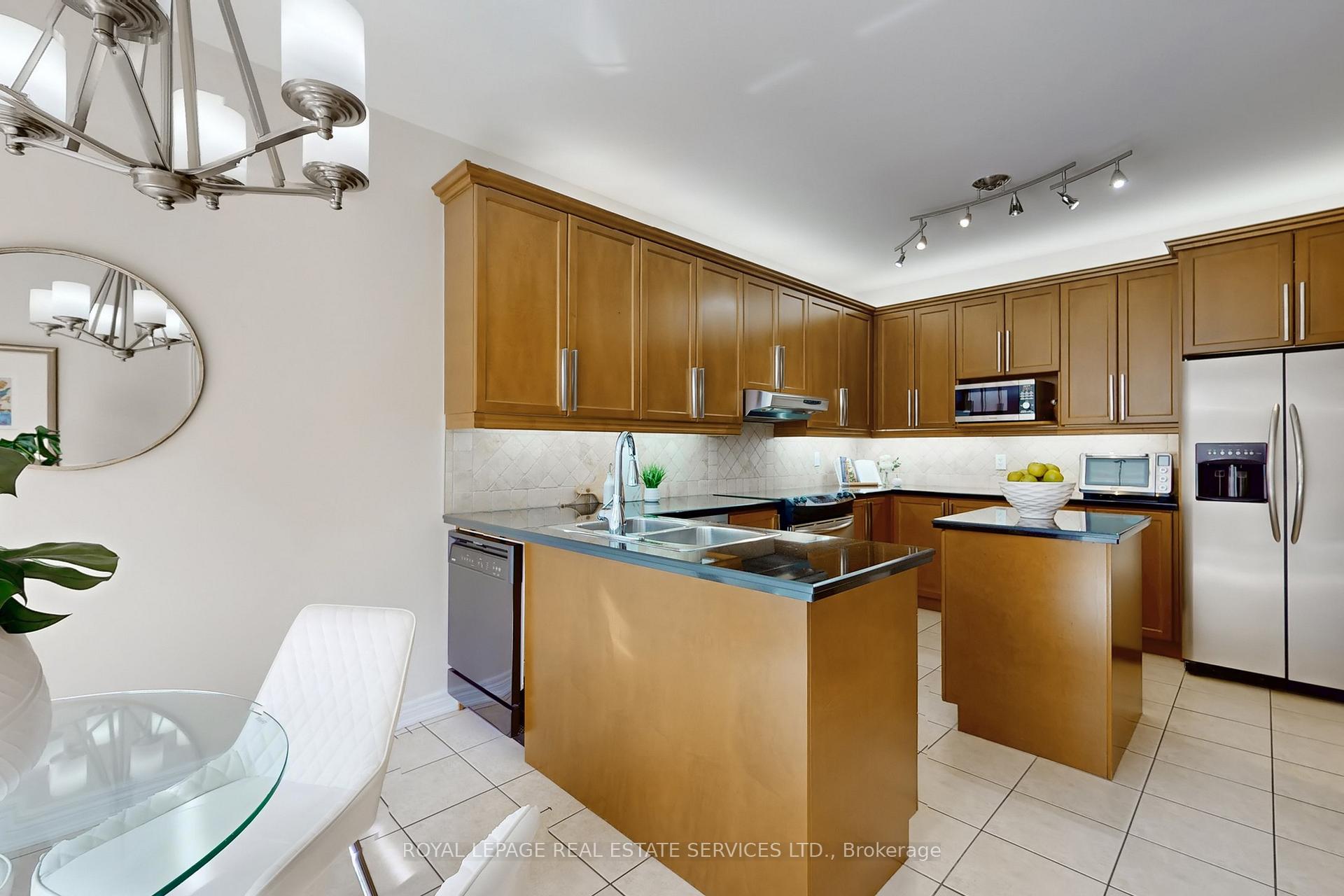 Photo 21 of 171 Coltrane Drive, Vaughan, Patterson — HOMEH