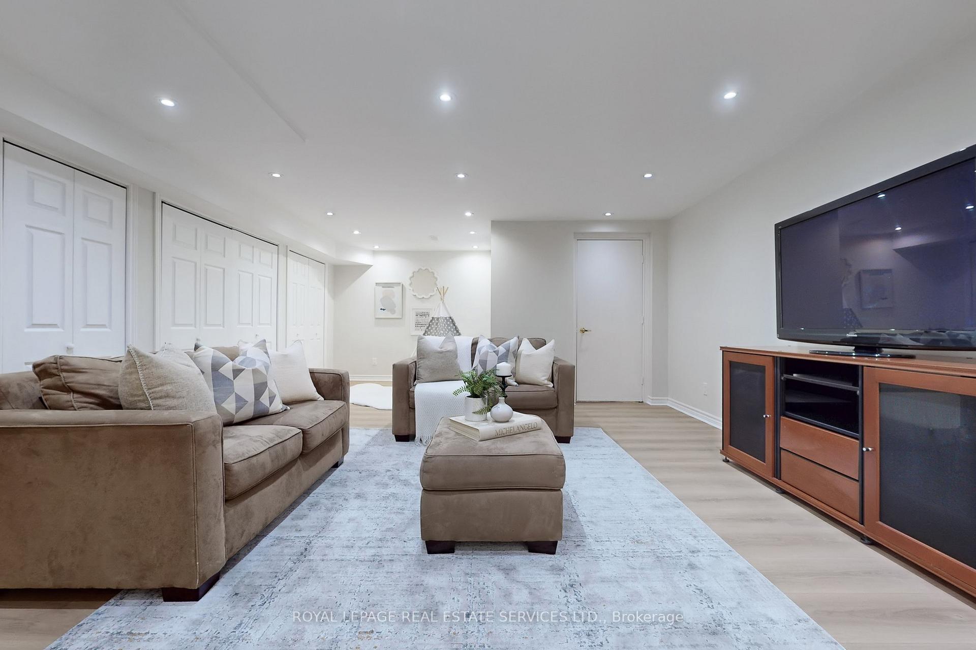 Photo 38 of 171 Coltrane Drive, Vaughan, Patterson — HOMEH