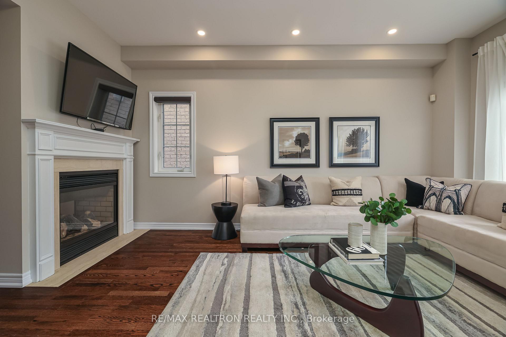 Photo 8 of 18 Lady Loretta Lane, Vaughan, Patterson — HOMEH