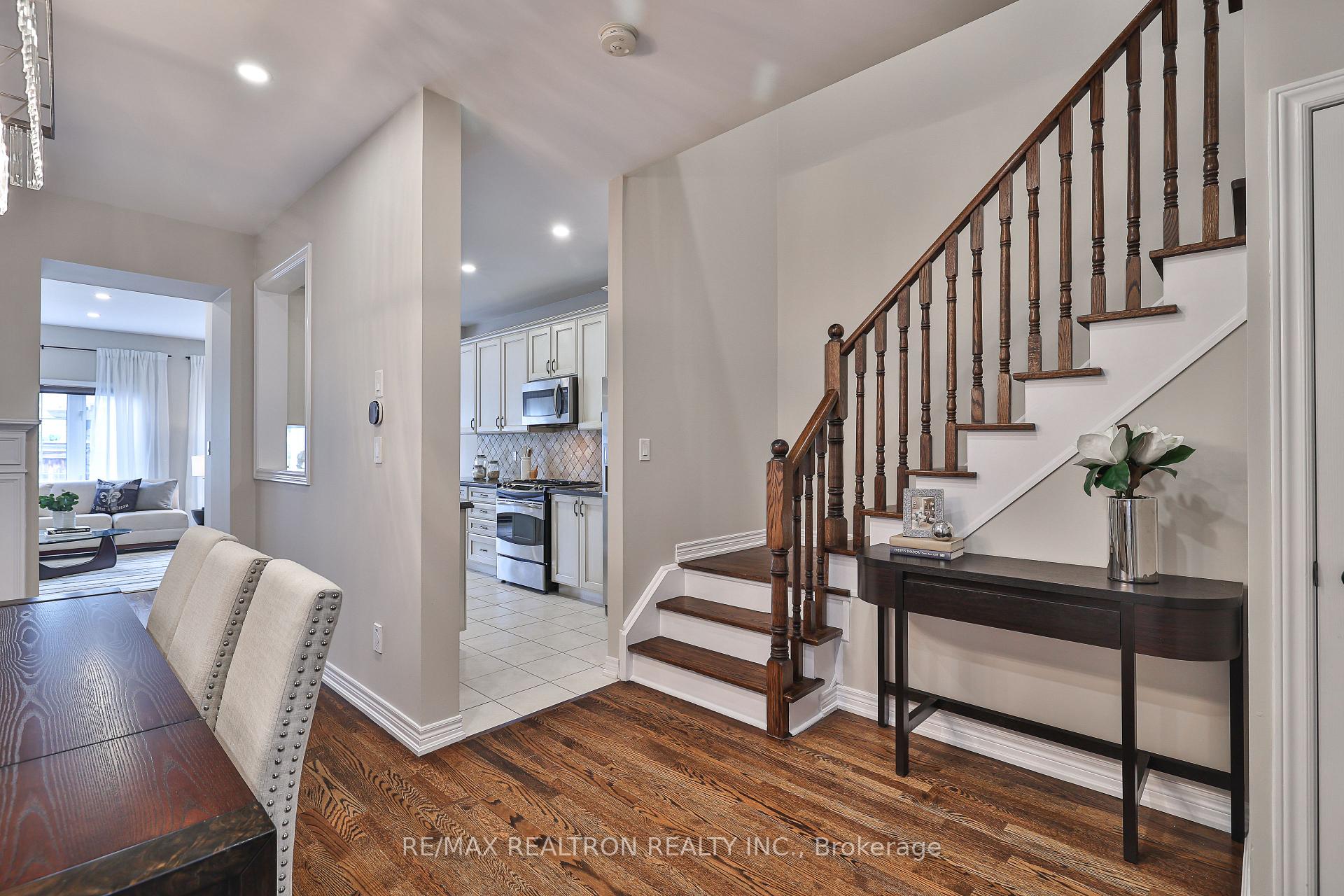 Photo 9 of 18 Lady Loretta Lane, Vaughan, Patterson — HOMEH