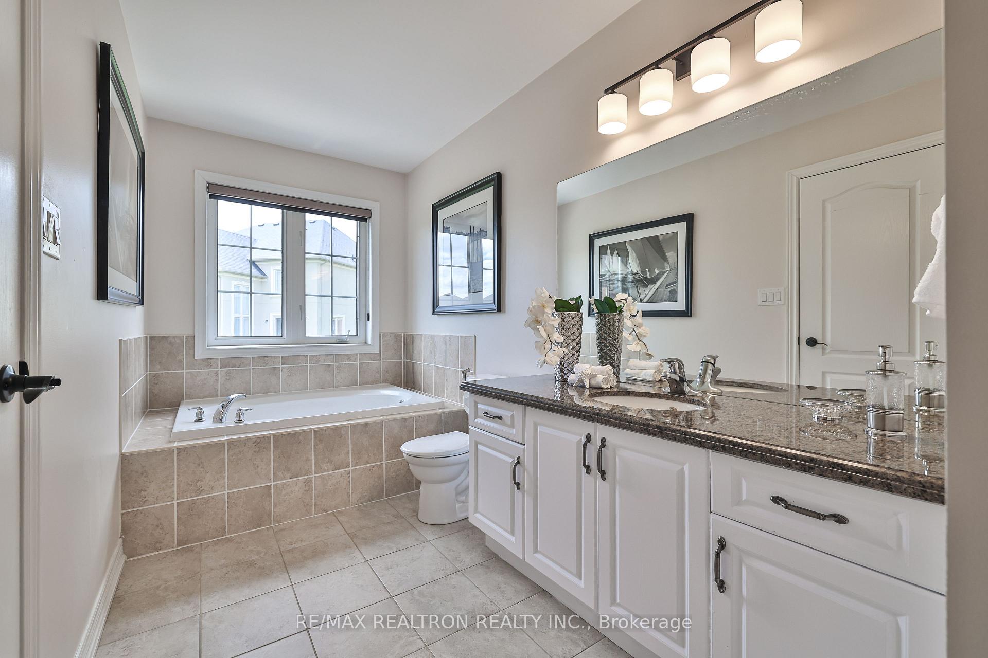 Photo 10 of 18 Lady Loretta Lane, Vaughan, Patterson — HOMEH
