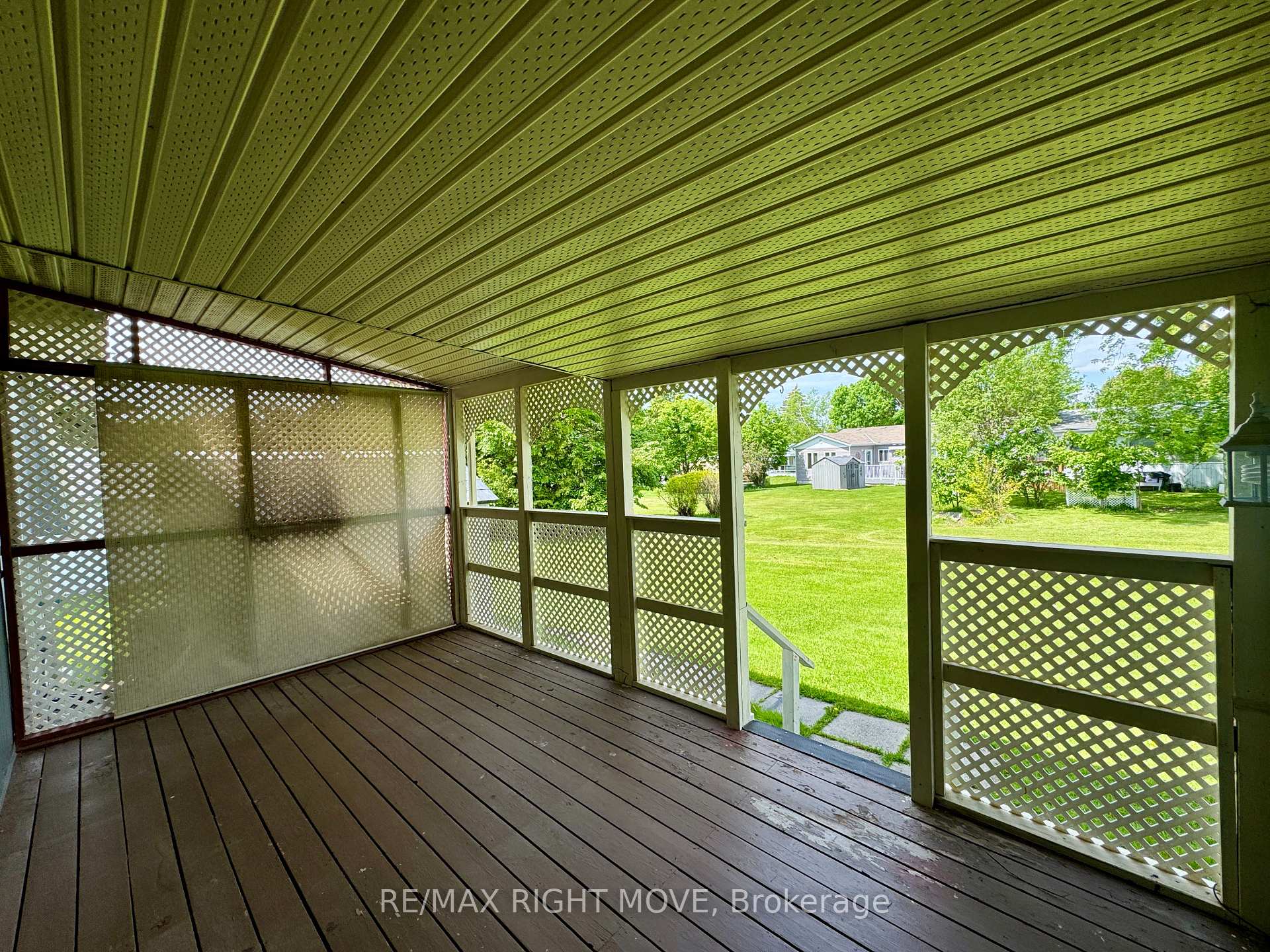 Photo 21 of 70 linden Lane, Innisfil, Rural Innisfil — HOMEH
