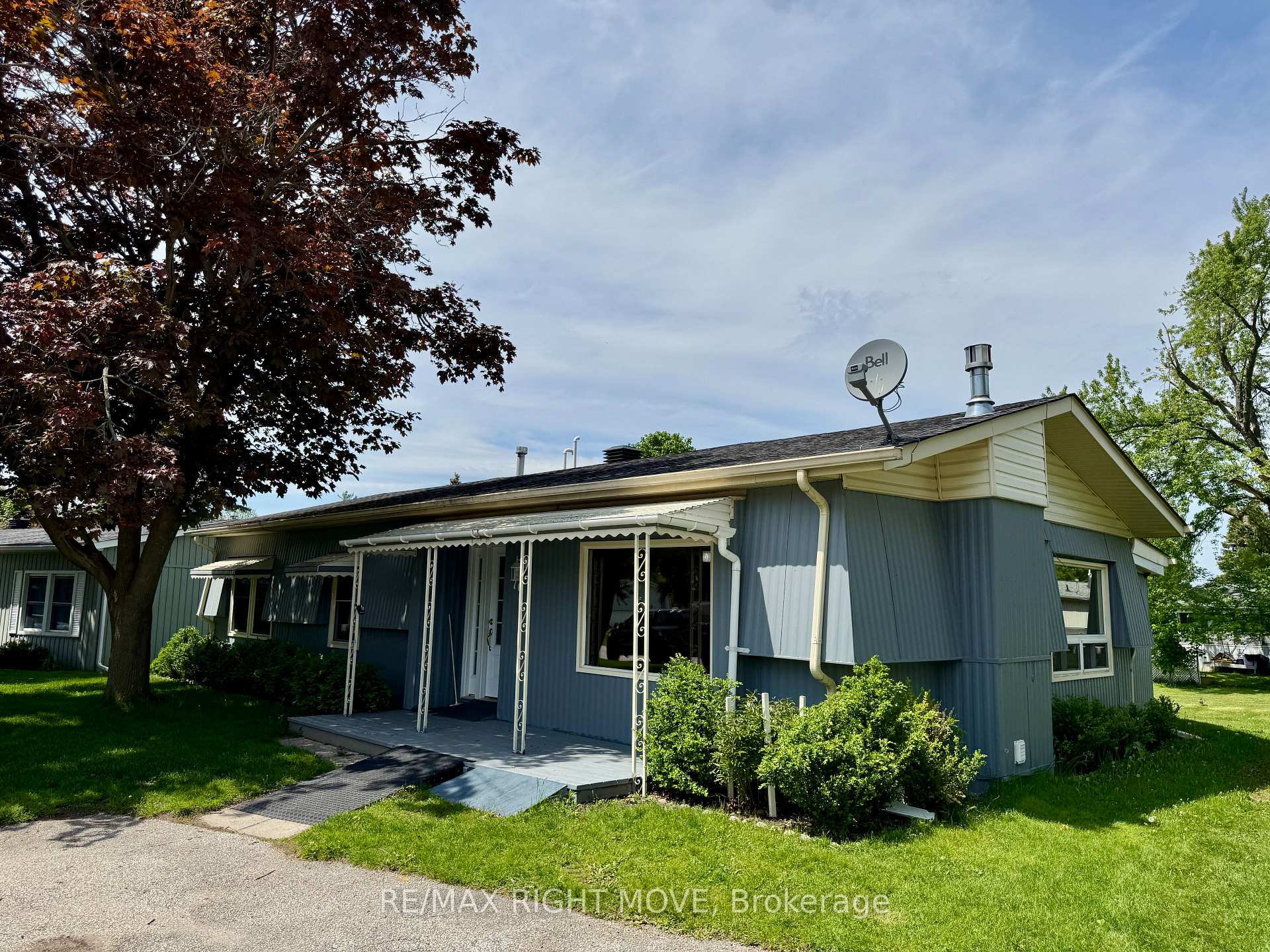 Photo 28 of 70 linden Lane, Innisfil, Rural Innisfil — HOMEH