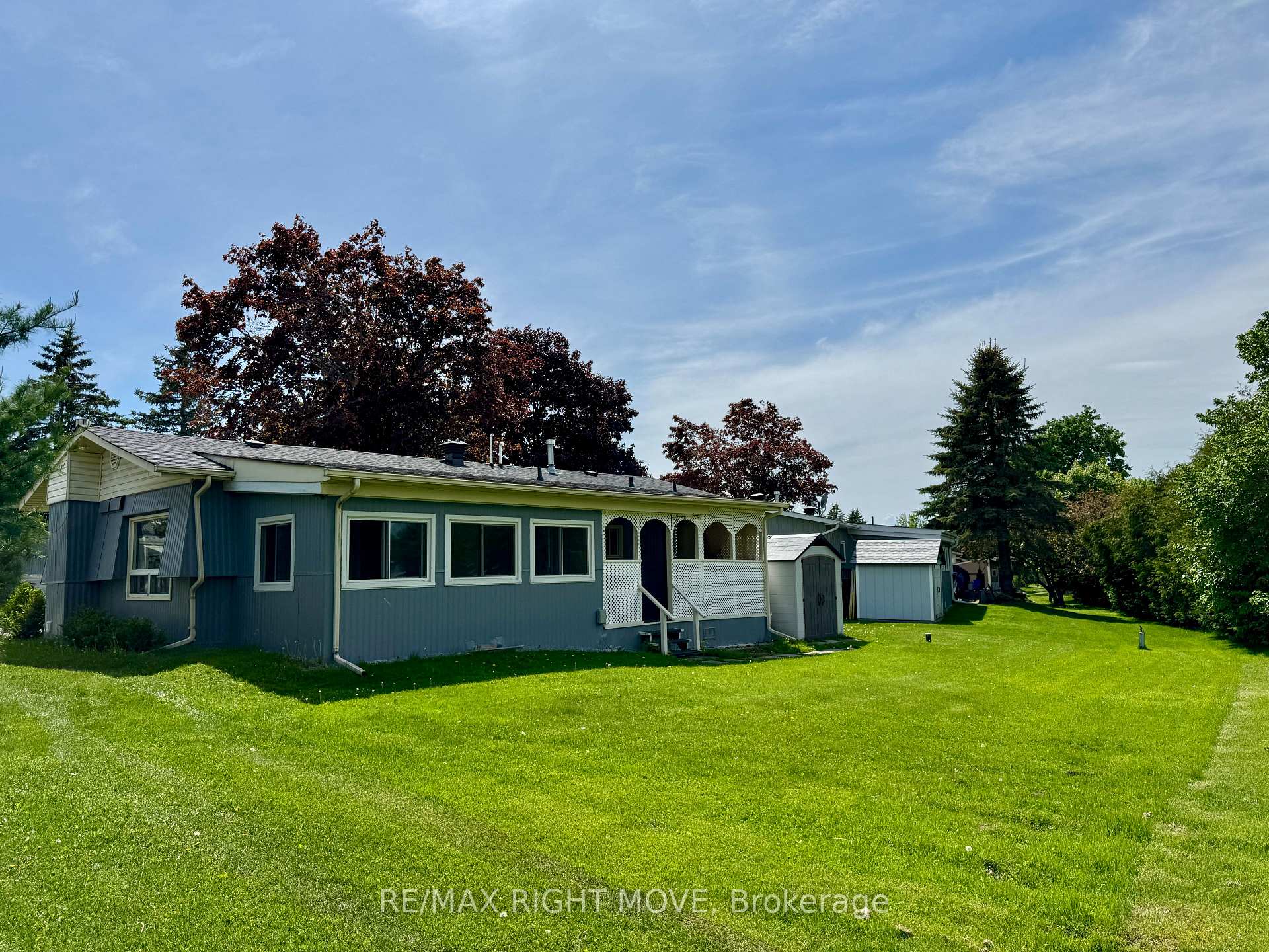 Photo 36 of 70 linden Lane, Innisfil, Rural Innisfil — HOMEH