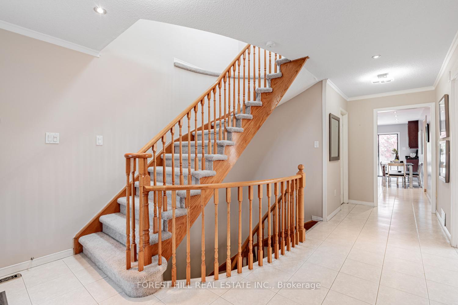 Photo 20 of 81 Croteau Crescent, Vaughan, Crestwood-Springfarm-Yorkhill — HOMEH