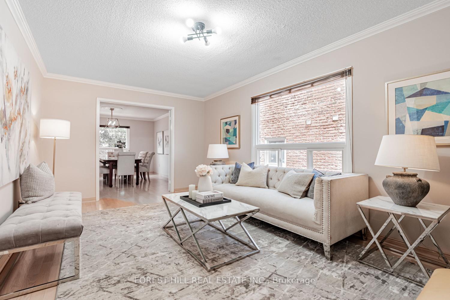 Photo 5 of 81 Croteau Crescent, Vaughan, Crestwood-Springfarm-Yorkhill — HOMEH