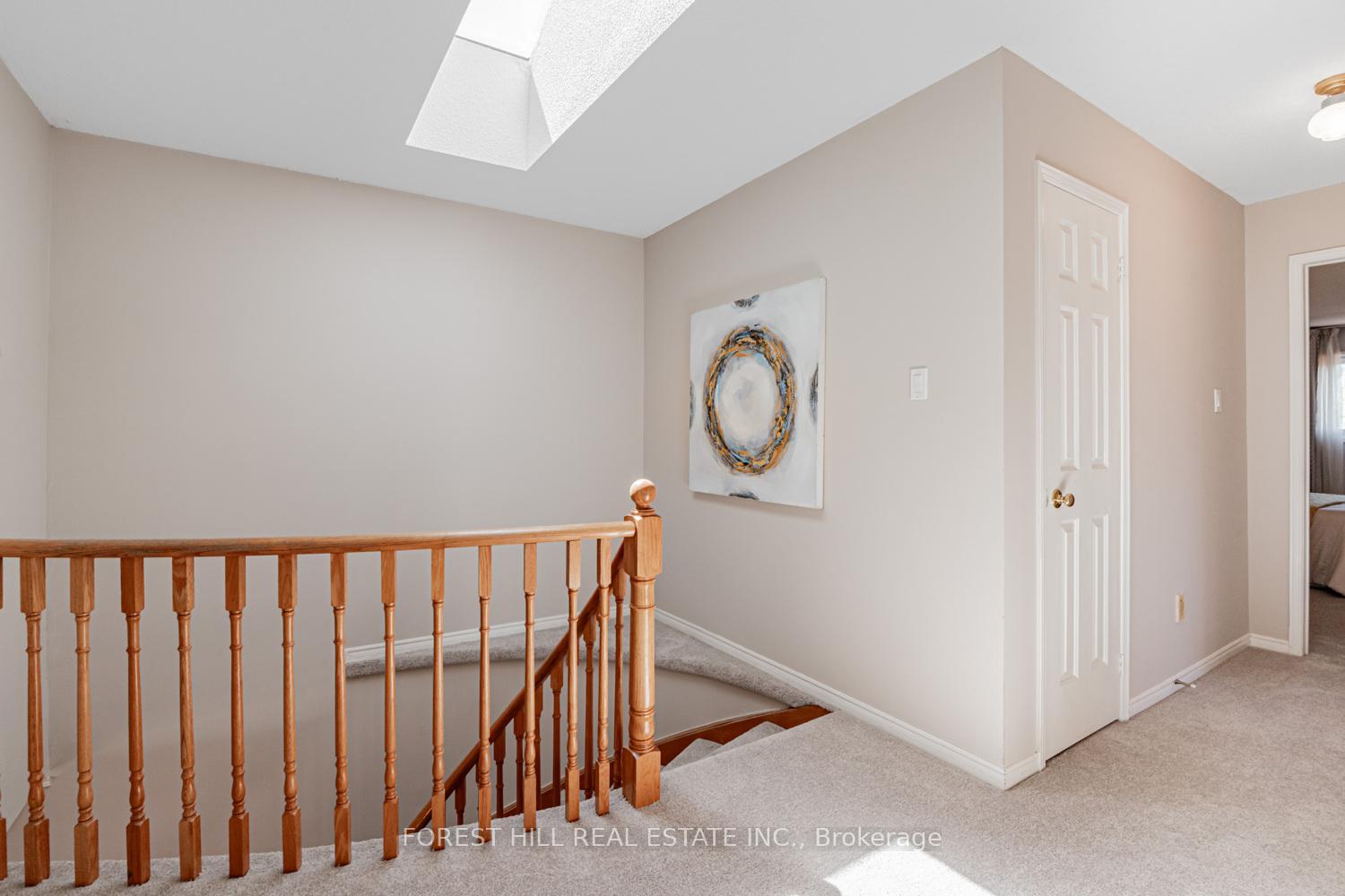 Photo 8 of 81 Croteau Crescent, Vaughan, Crestwood-Springfarm-Yorkhill — HOMEH