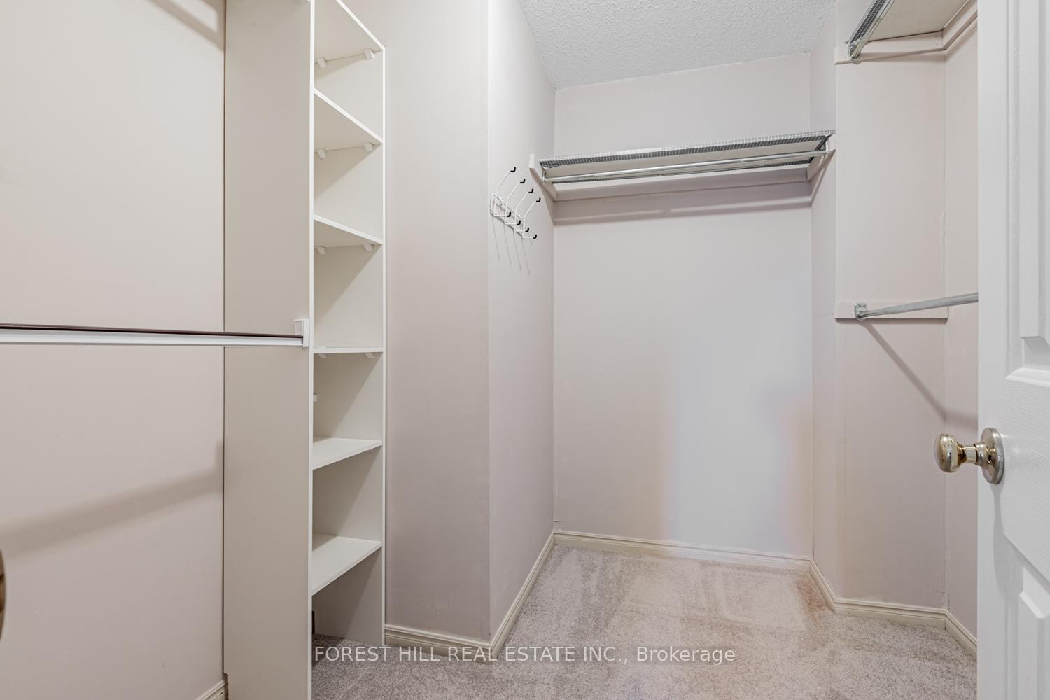 Photo 19 of 81 Croteau Crescent, Vaughan, Crestwood-Springfarm-Yorkhill — HOMEH
