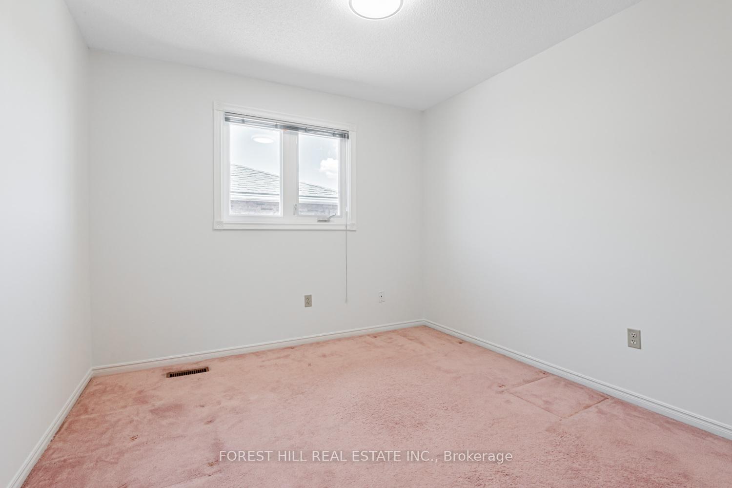 Photo 21 of 81 Croteau Crescent, Vaughan, Crestwood-Springfarm-Yorkhill — HOMEH
