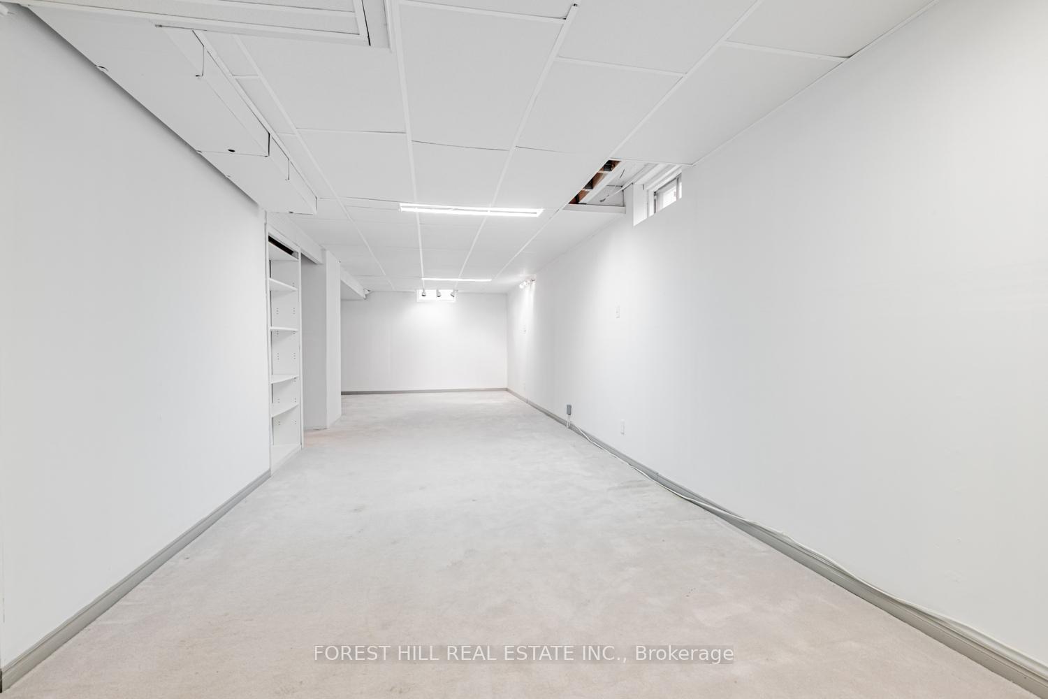 Photo 6 of 81 Croteau Crescent, Vaughan, Crestwood-Springfarm-Yorkhill — HOMEH