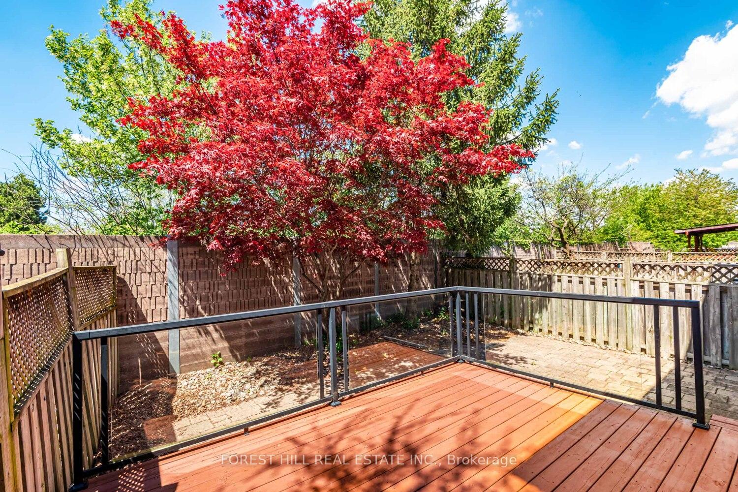 Photo 12 of 81 Croteau Crescent, Vaughan, Crestwood-Springfarm-Yorkhill — HOMEH