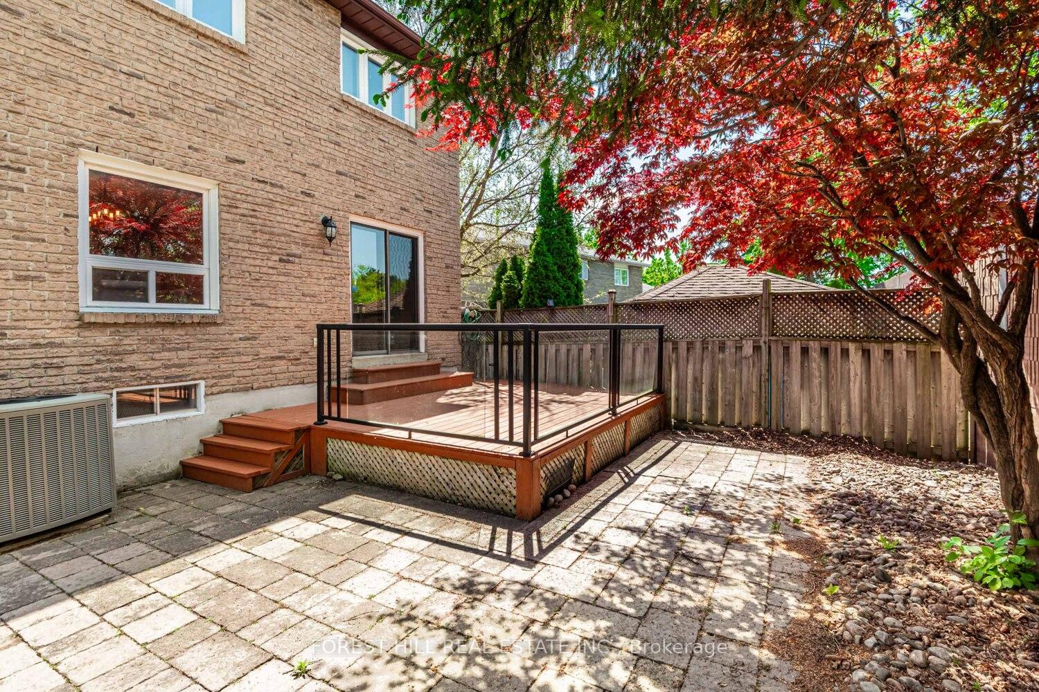 Photo 28 of 81 Croteau Crescent, Vaughan, Crestwood-Springfarm-Yorkhill — HOMEH