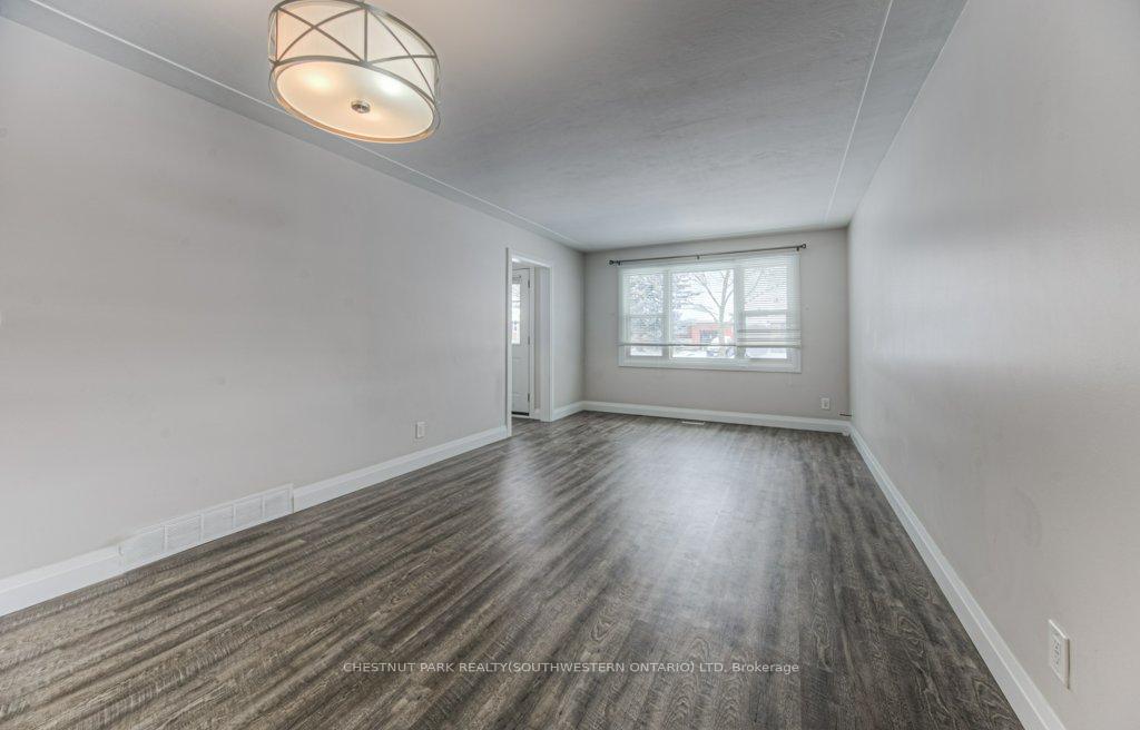 Photo 9 of 49 Plymouth Road, Kitchener, Rockway — HOMEH