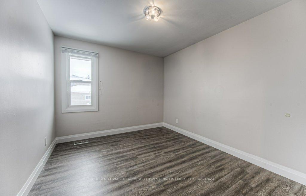 Photo 21 of 49 Plymouth Road, Kitchener, Rockway — HOMEH