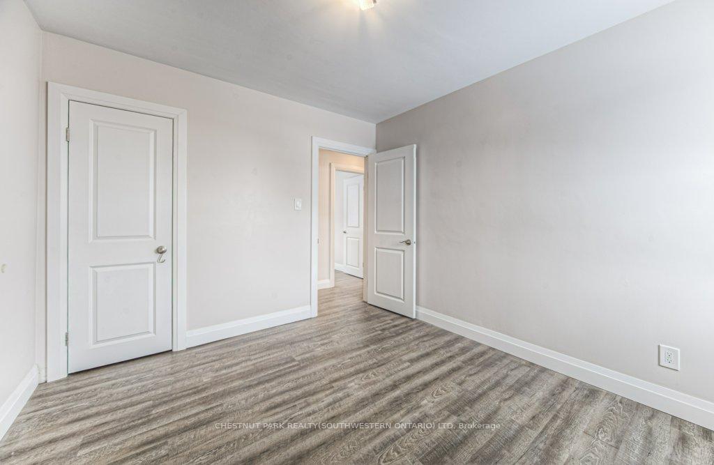 Photo 17 of 49 Plymouth Road, Kitchener, Rockway — HOMEH