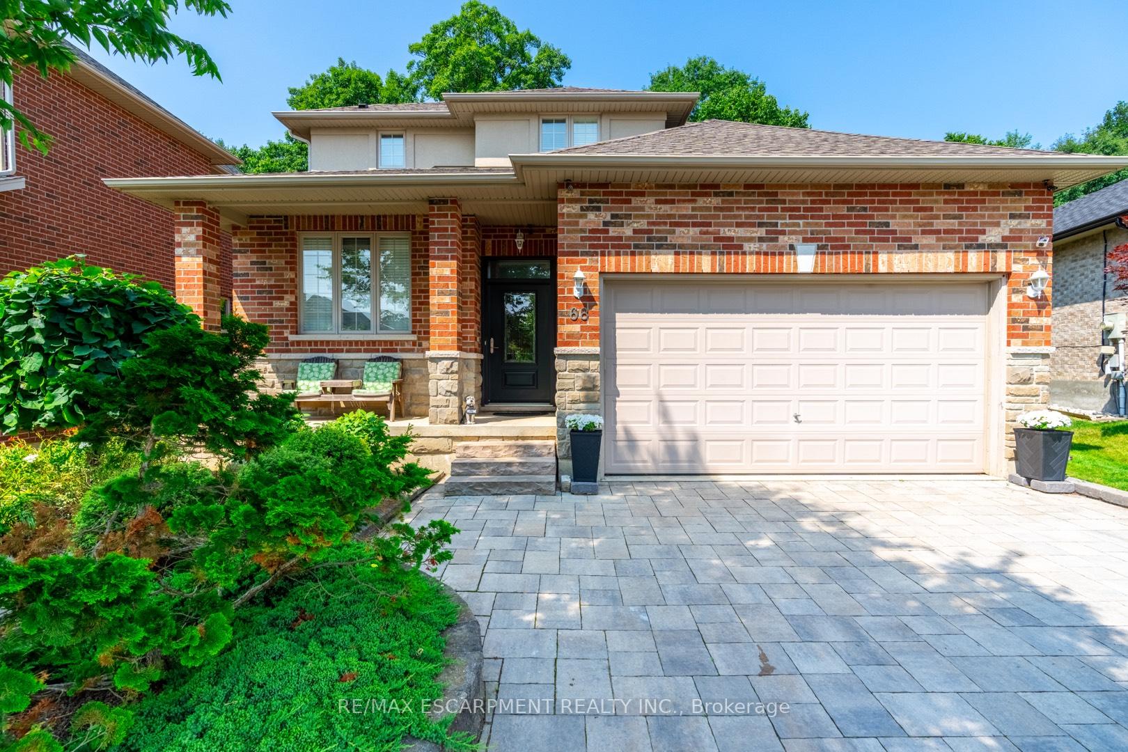 Photo 9 of 68 Newcombe Road, Hamilton, Dundas — HOMEH