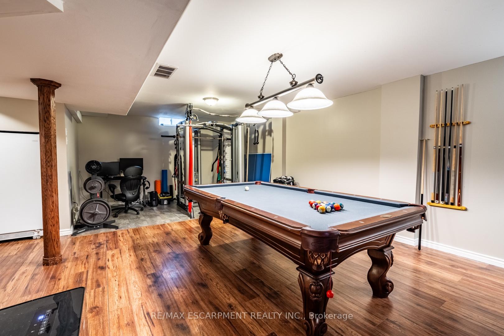 Photo 35 of 68 Newcombe Road, Hamilton, Dundas — HOMEH