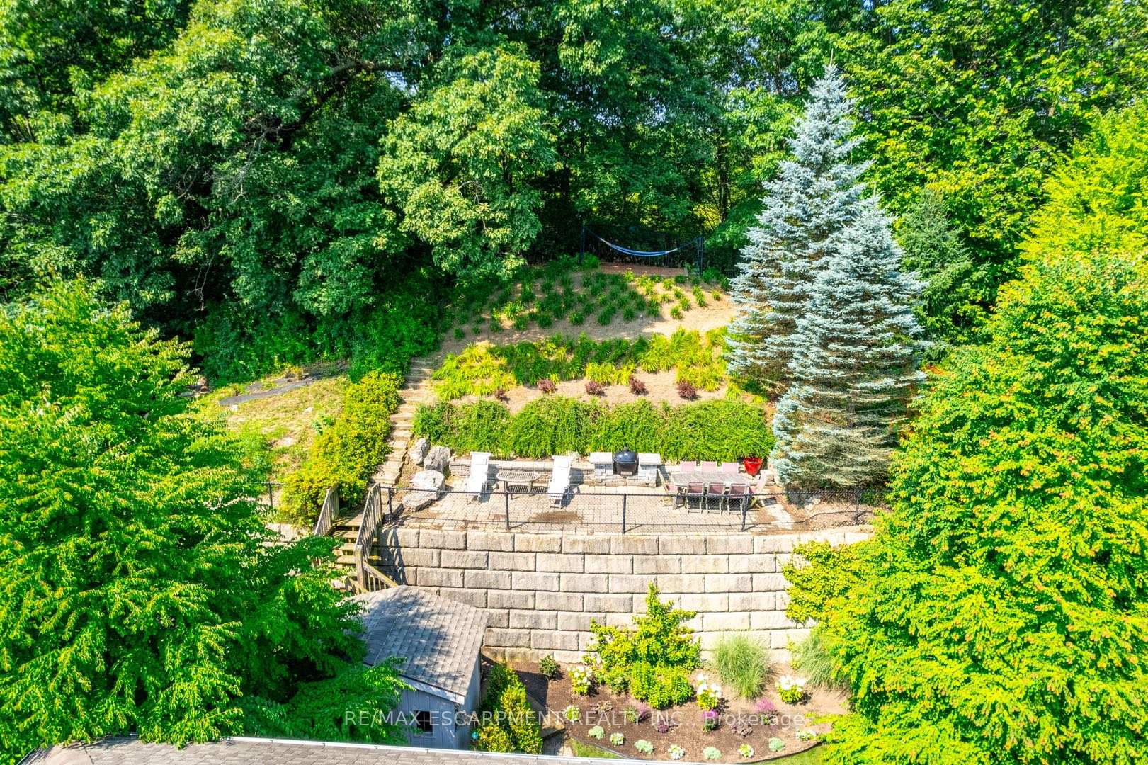 Photo 45 of 68 Newcombe Road, Hamilton, Dundas — HOMEH