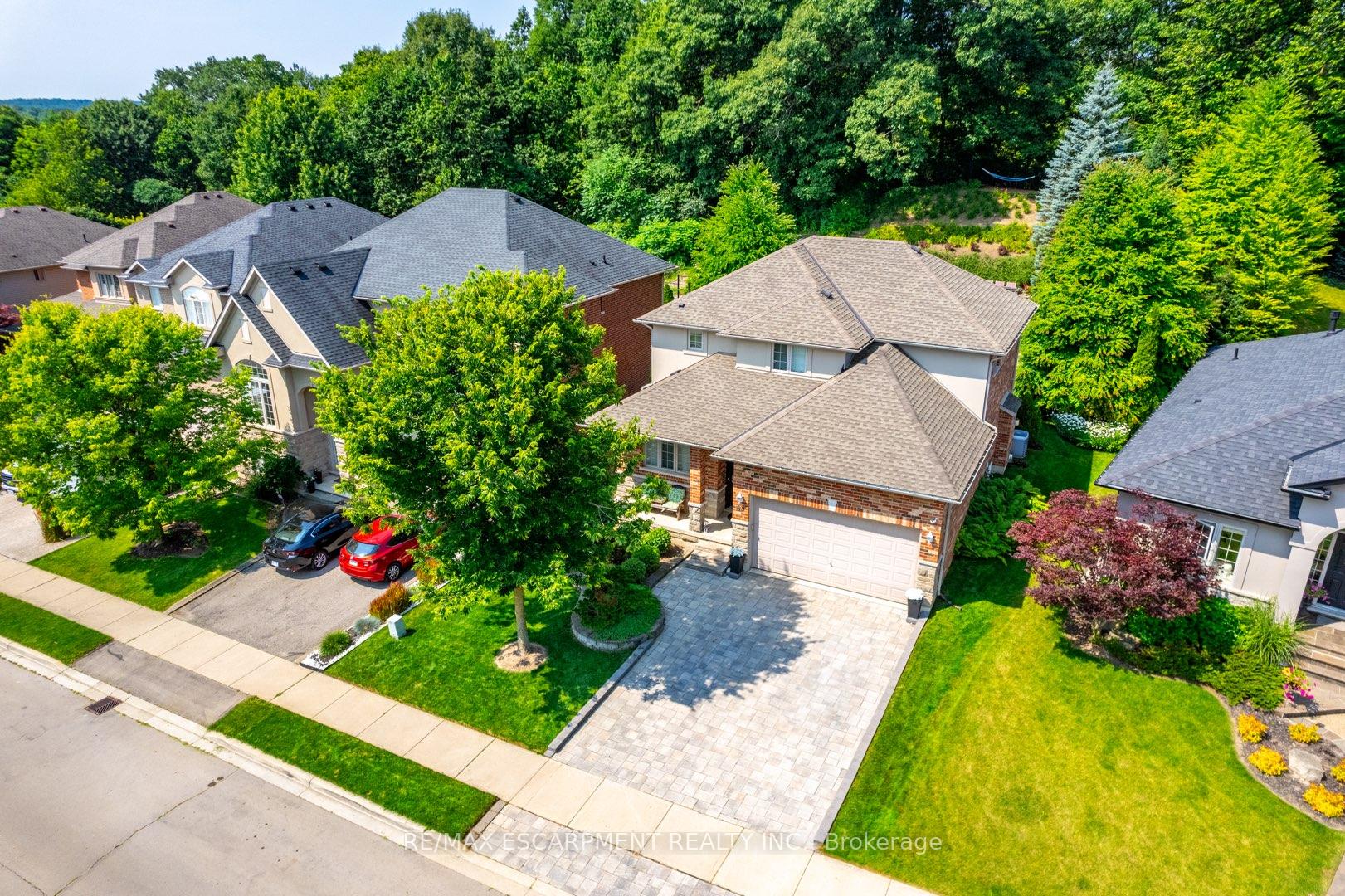 Photo 46 of 68 Newcombe Road, Hamilton, Dundas — HOMEH