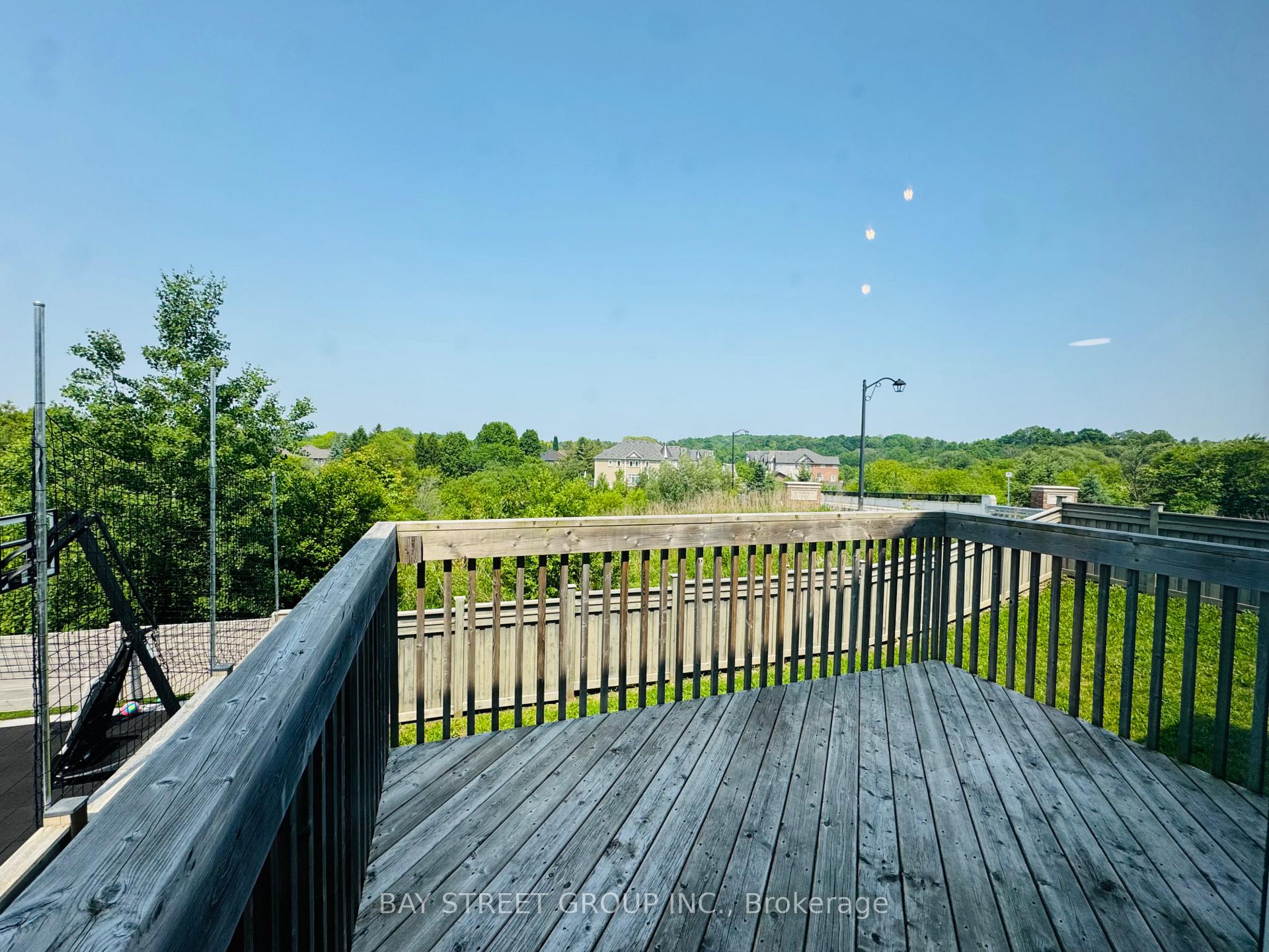 Photo 19 of 152 Baber Crescent, Aurora, Rural Aurora — HOMEH