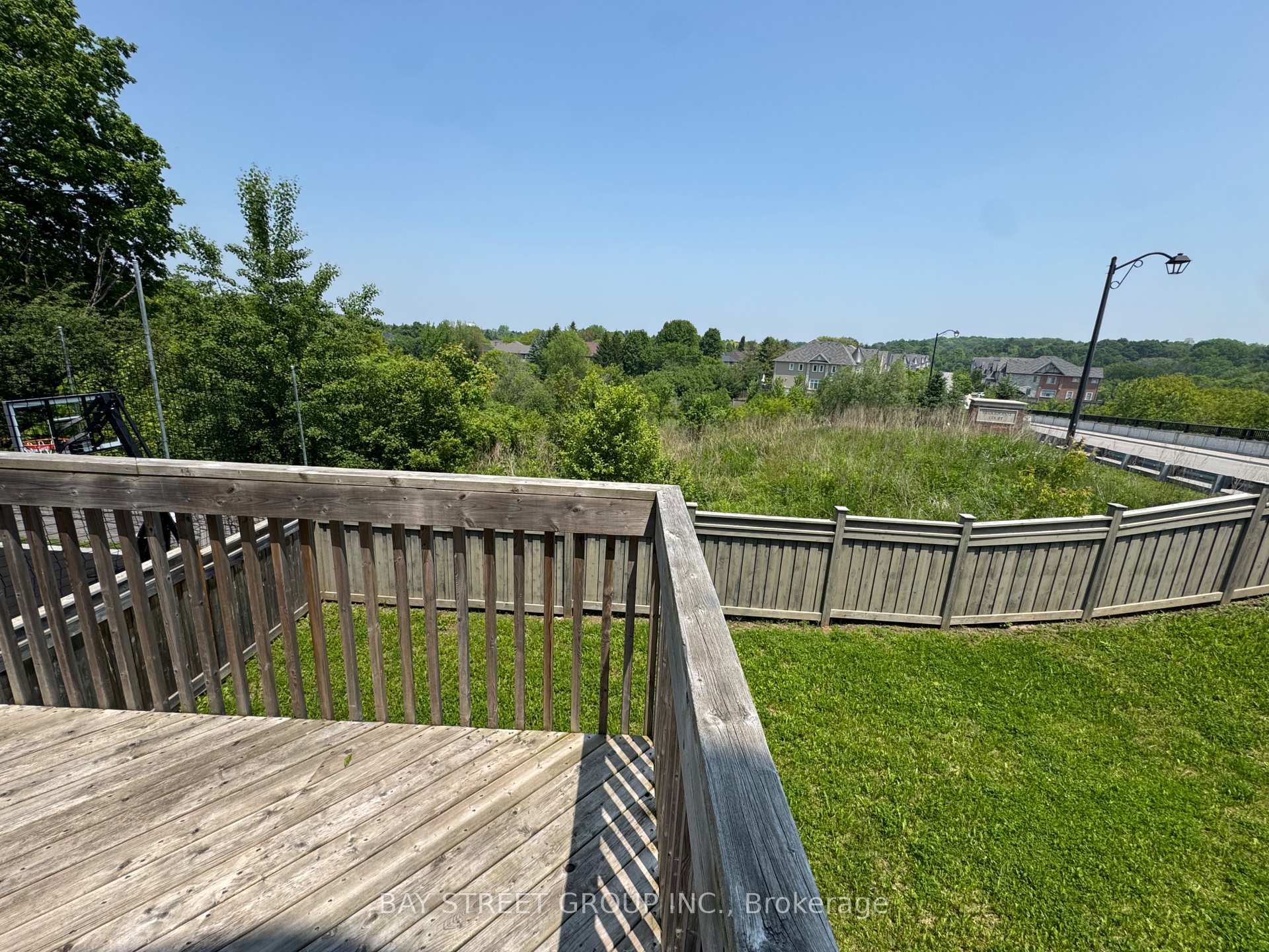 Photo 25 of 152 Baber Crescent, Aurora, Rural Aurora — HOMEH