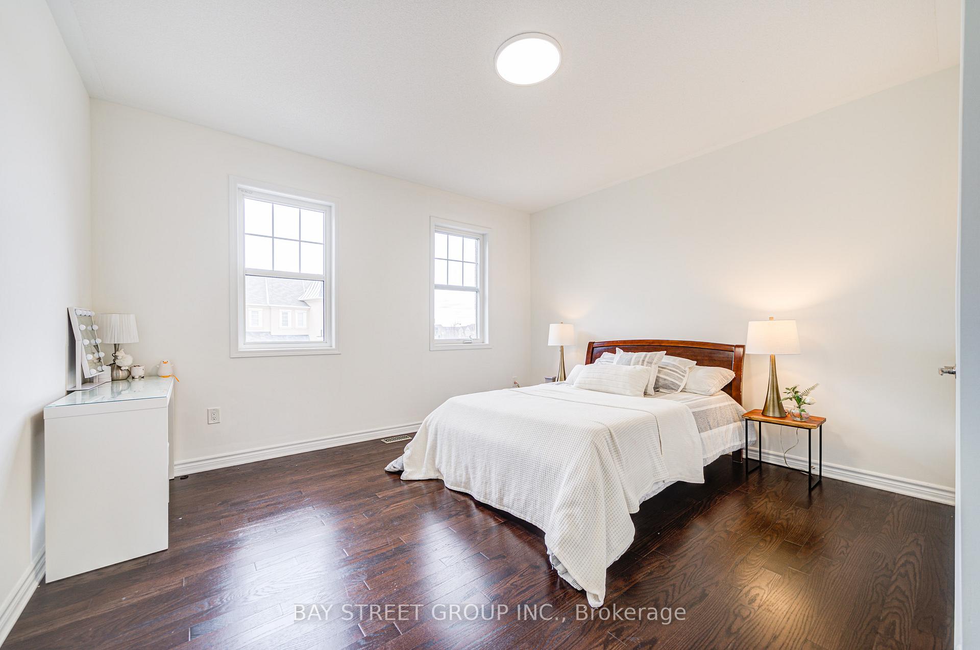 Photo 32 of 152 Baber Crescent, Aurora, Rural Aurora — HOMEH