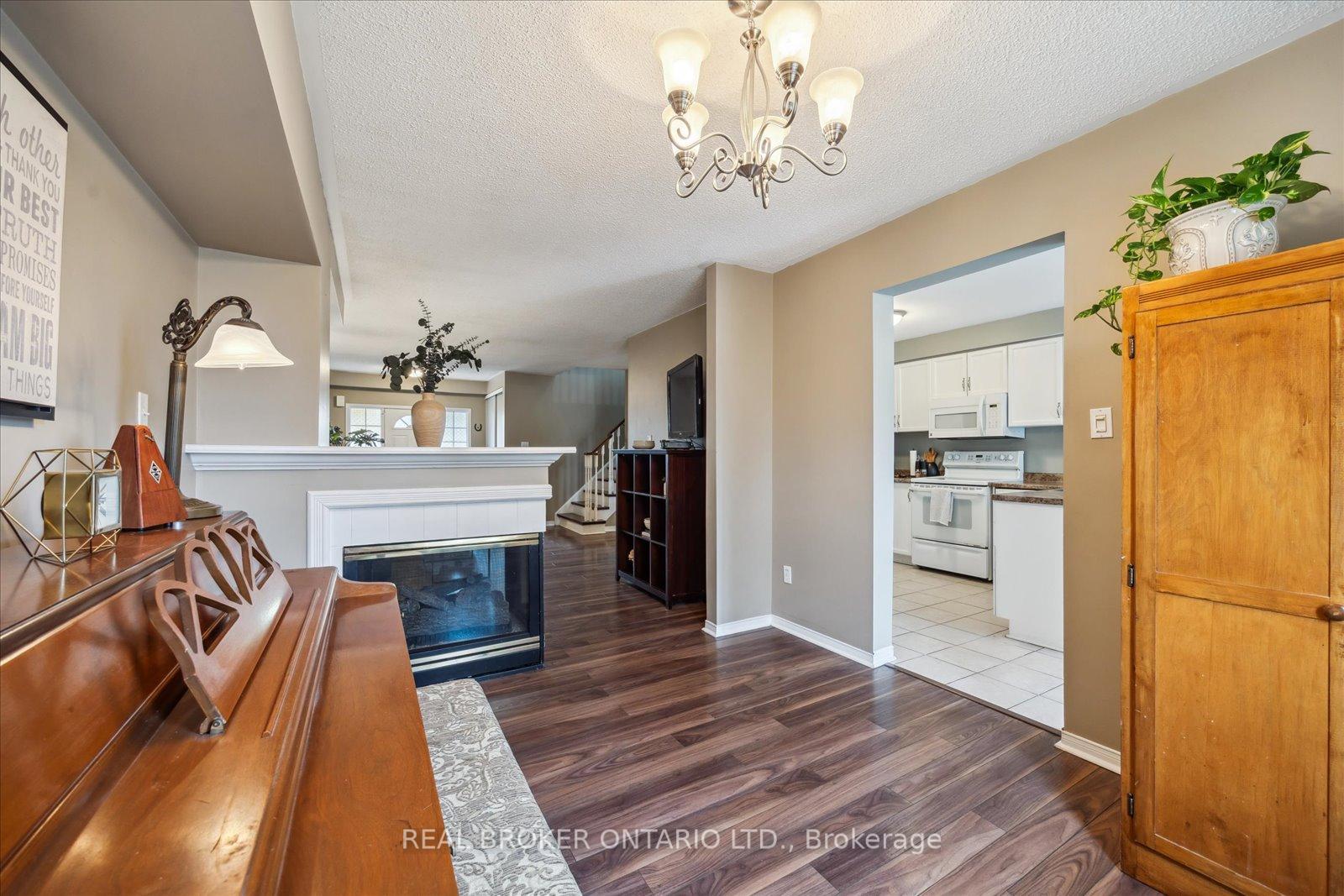 Photo 15 of 74 Trewin Lane, Clarington, Bowmanville — HOMEH