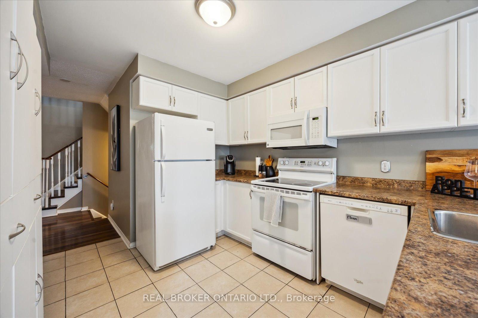 Photo 21 of 74 Trewin Lane, Clarington, Bowmanville — HOMEH