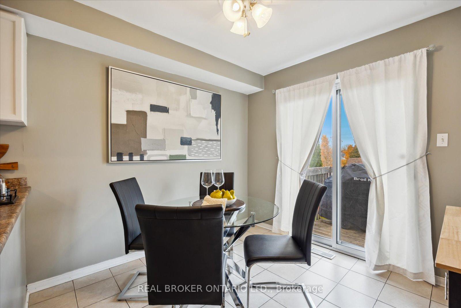 Photo 16 of 74 Trewin Lane, Clarington, Bowmanville — HOMEH