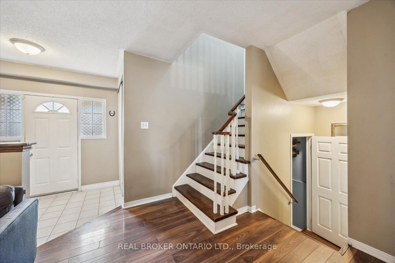 Photo 27 of 74 Trewin Lane, Clarington, Bowmanville — HOMEH