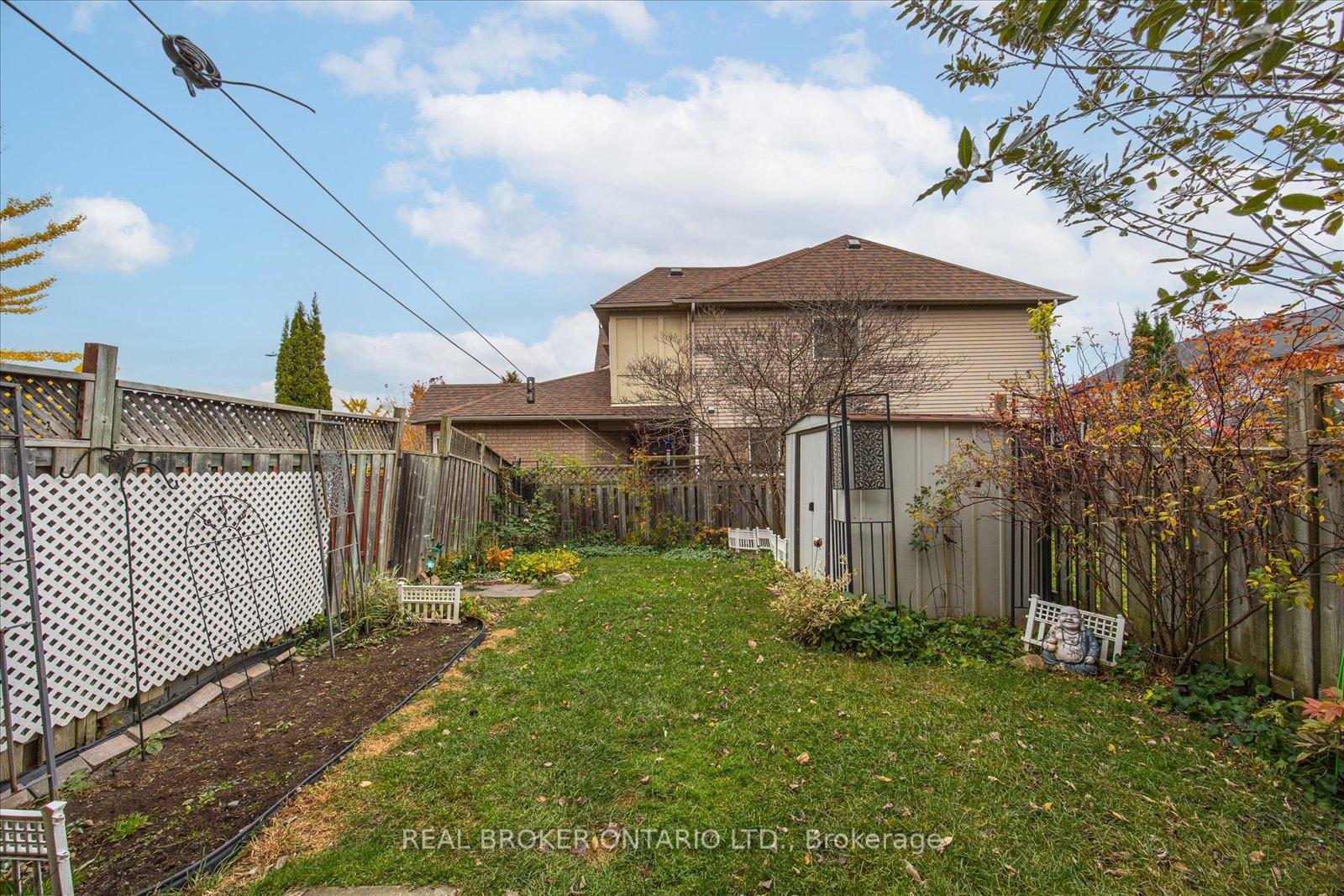 Photo 33 of 74 Trewin Lane, Clarington, Bowmanville — HOMEH