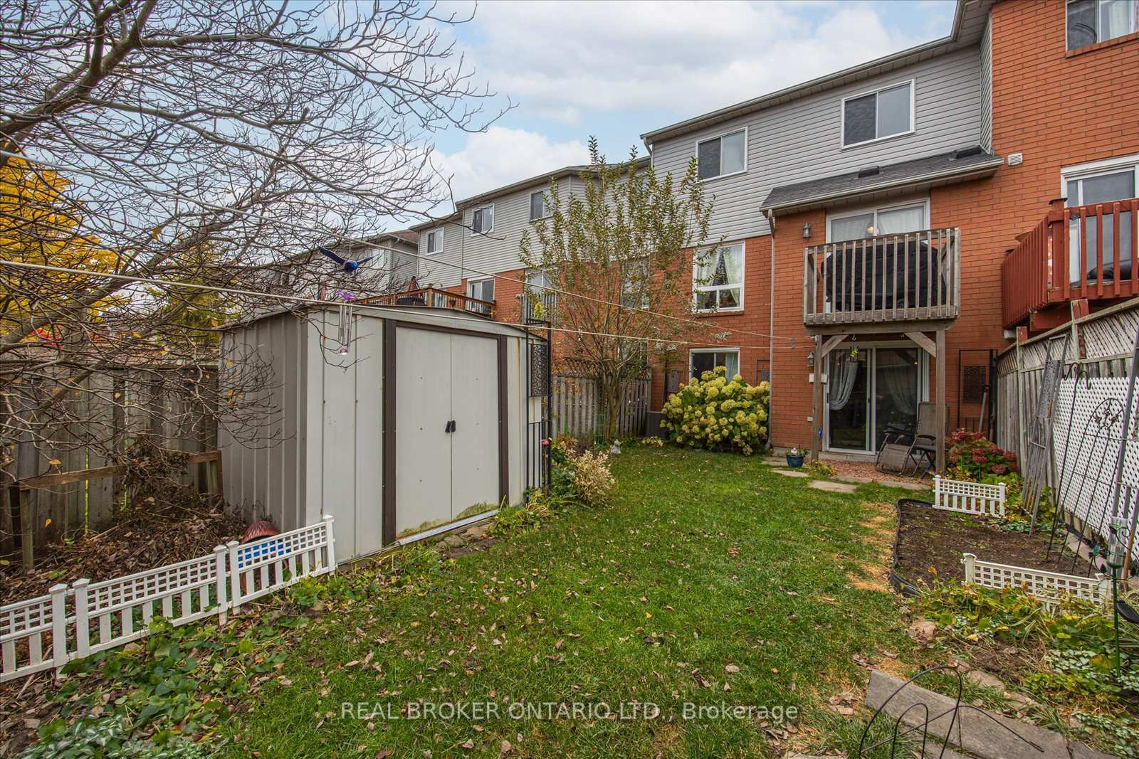 Photo 35 of 74 Trewin Lane, Clarington, Bowmanville — HOMEH