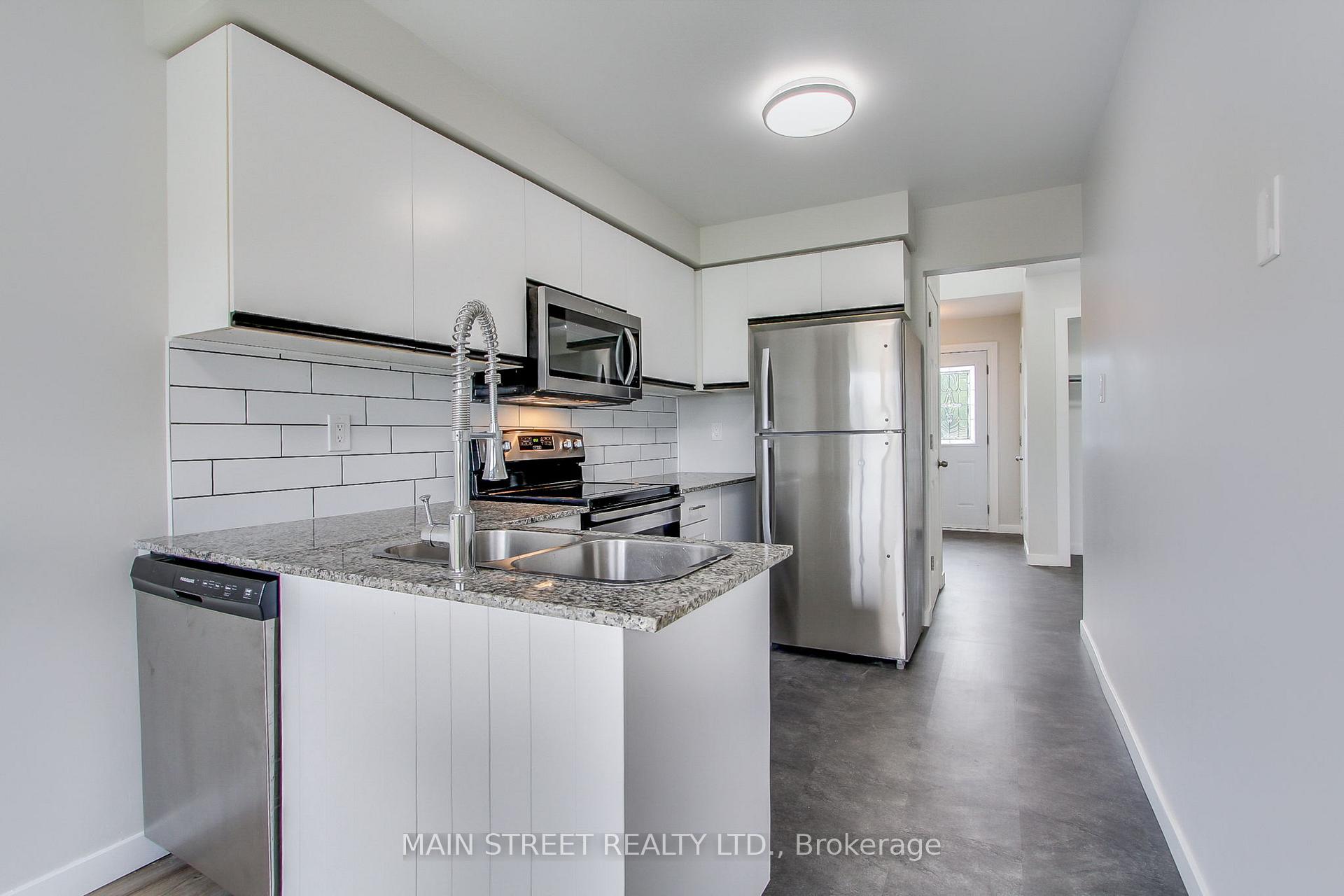 Photo 3 of 2170 Ferguson Street, Innisfil, Alcona — HOMEH