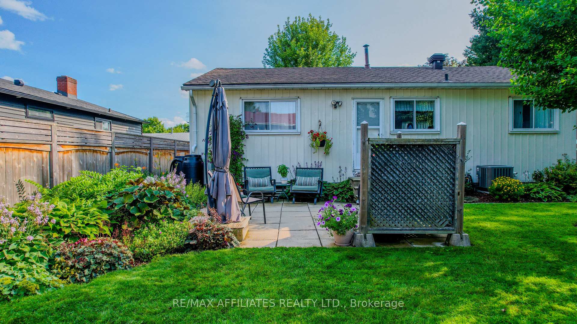 Photo 35 of 17 Uxbridge Crescent, Ottawa, Kanata - Glencairn/Hazeldean — HOMEH
