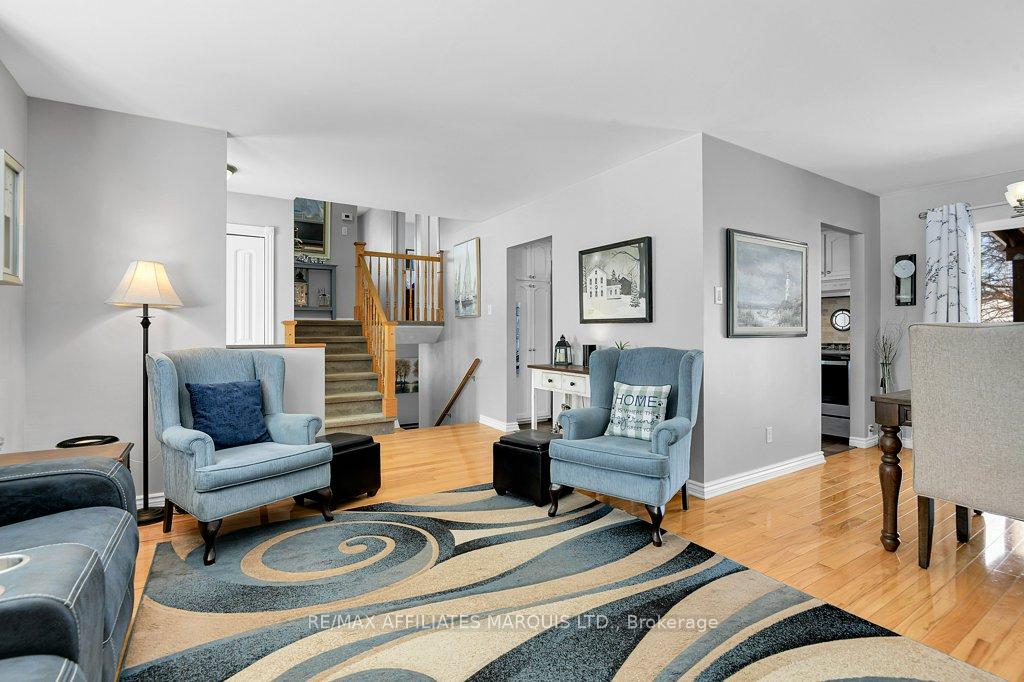 Photo 4 of 277 Meadowvale Crescent, Cornwall — HOMEH