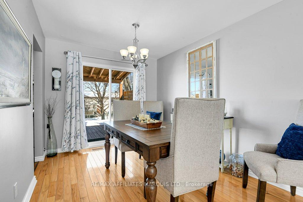 Photo 5 of 277 Meadowvale Crescent, Cornwall — HOMEH